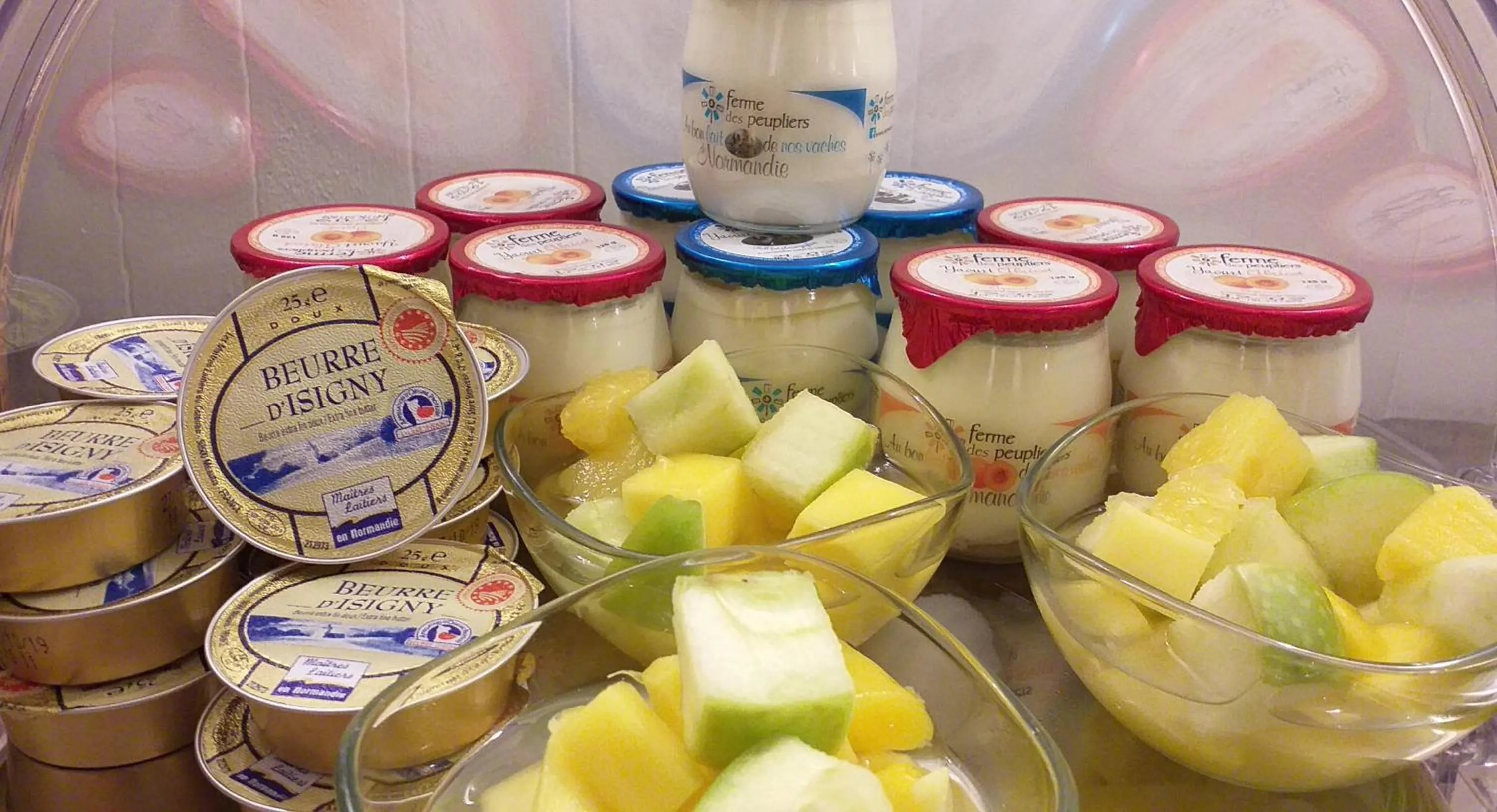 Buffet breakfast in Hôtel Le Chantilly Deauville