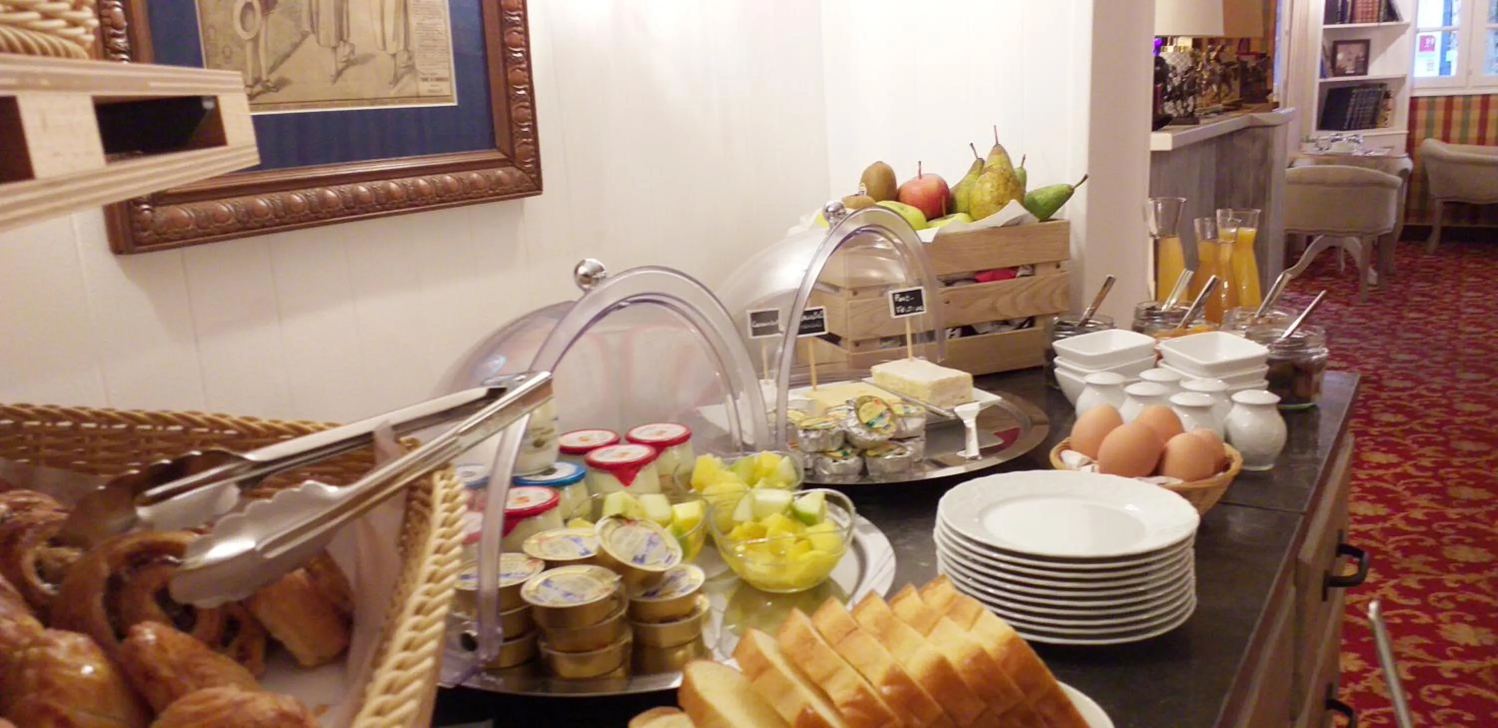 Buffet breakfast in Hôtel Le Chantilly Deauville