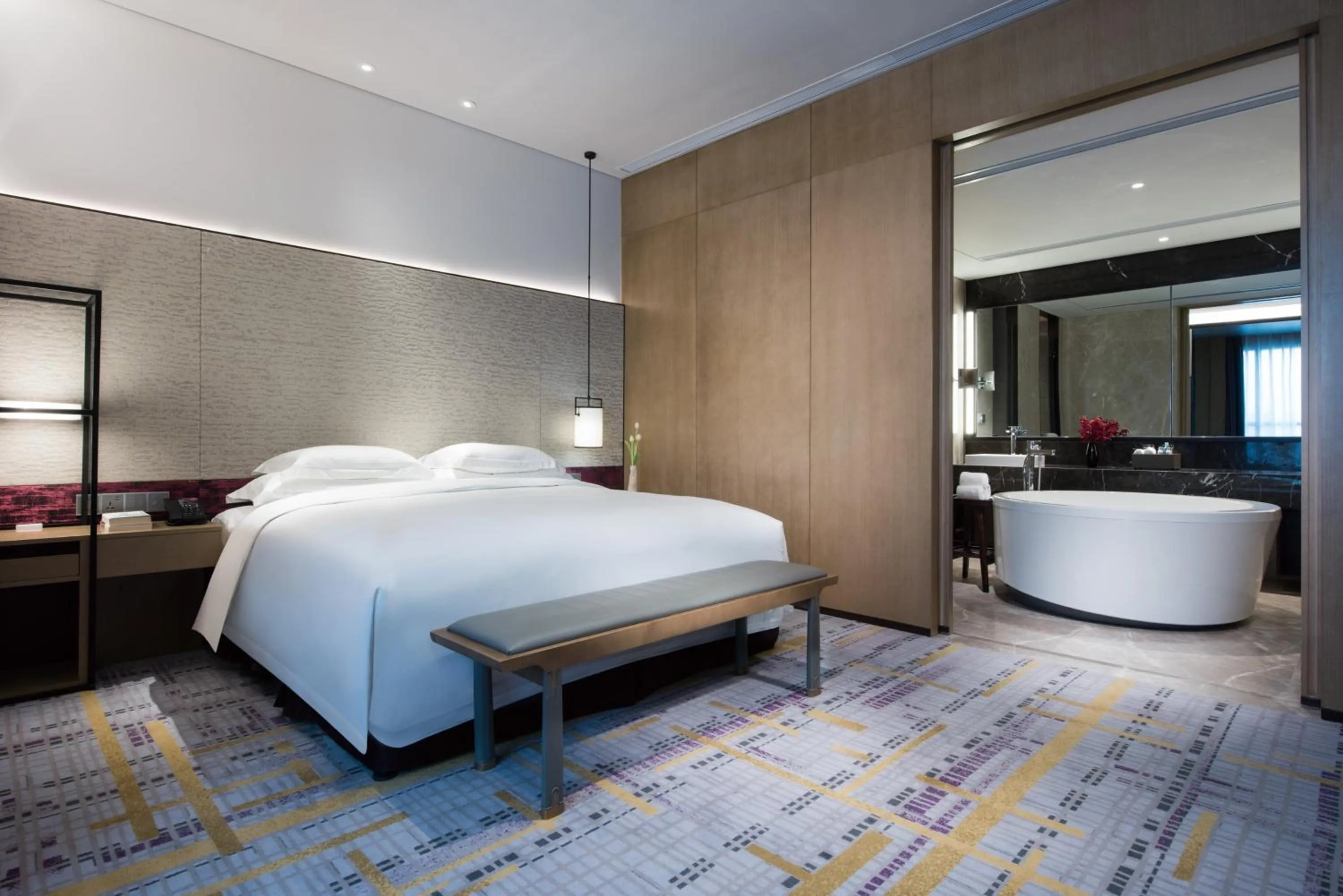 Photo of the whole room, Bed in Crowne Plaza Baoji City Center by IHG