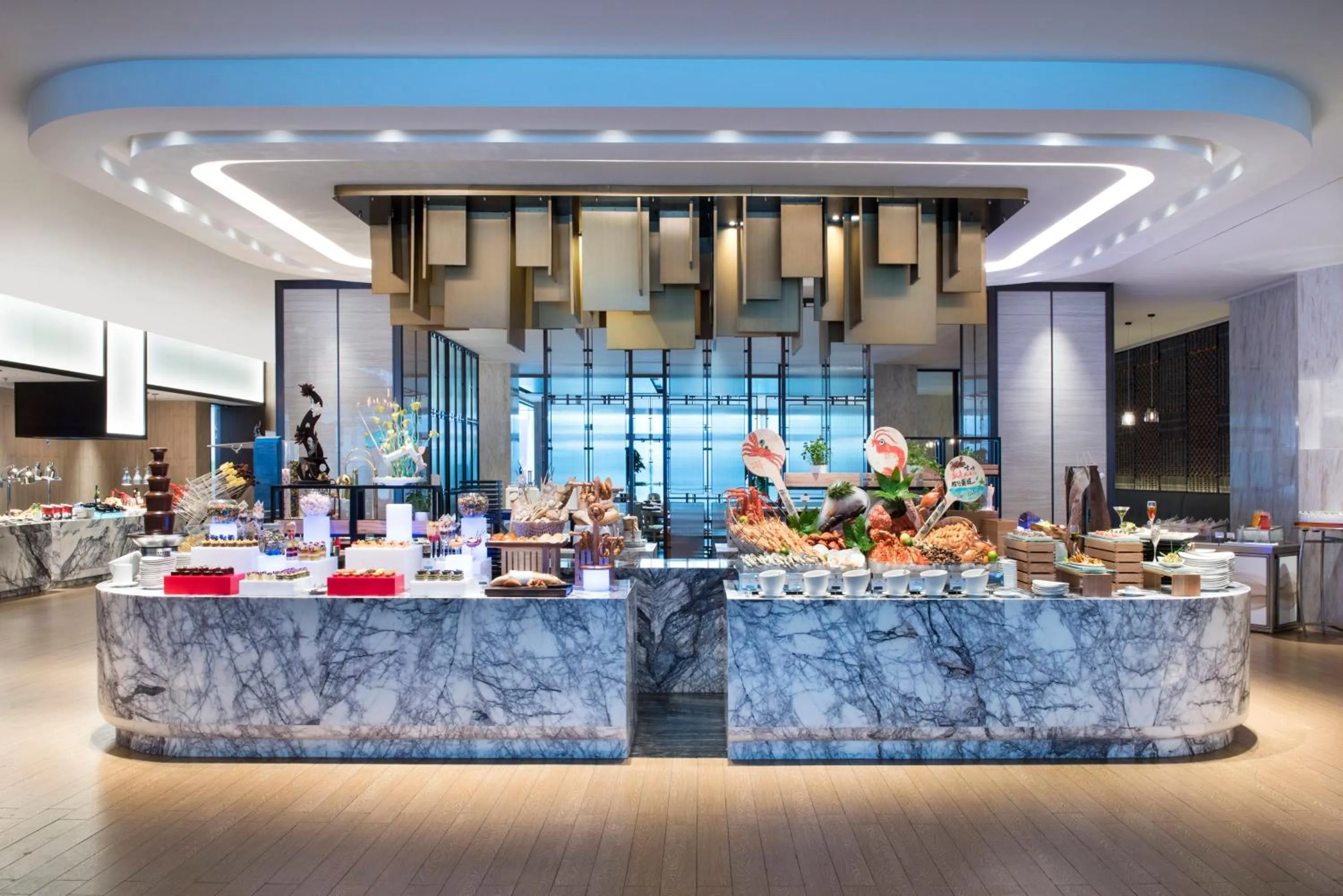 Restaurant/places to eat in Crowne Plaza Baoji City Center by IHG