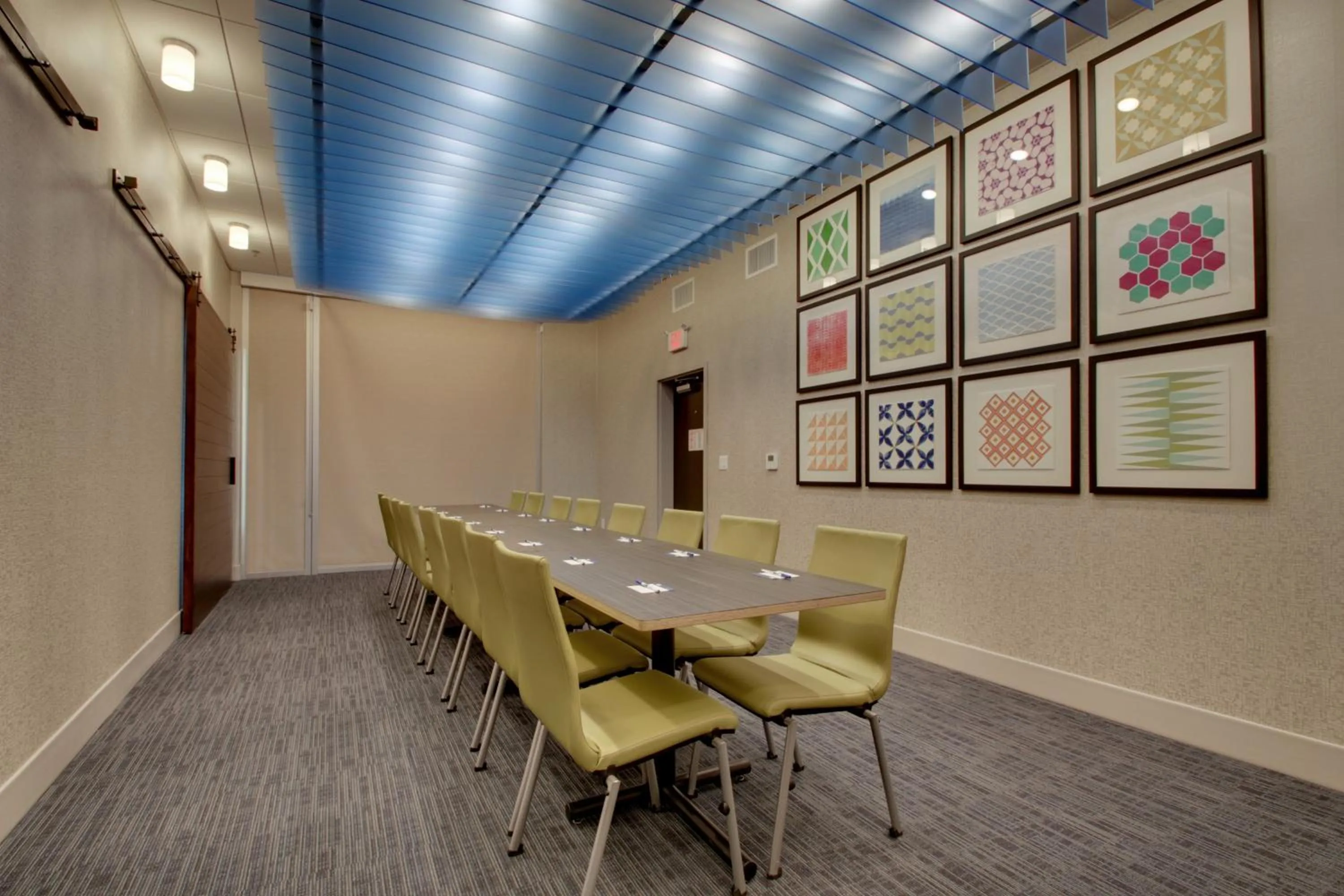 Meeting/conference room in Holiday Inn Express & Suites - Mount Vernon by IHG