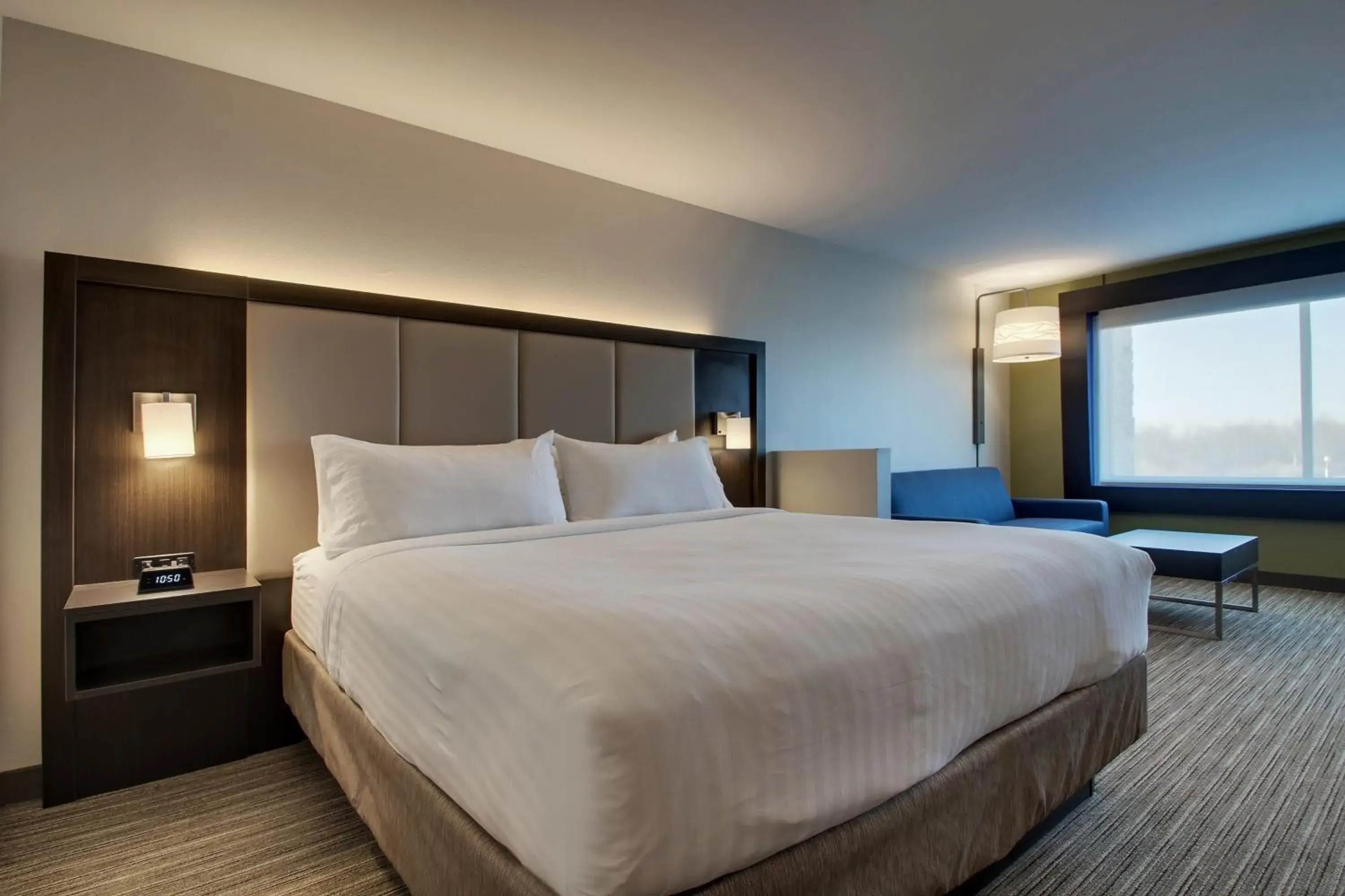 King Suite with Mobility Accessible Roll-In Shower in Holiday Inn Express & Suites - Mount Vernon by IHG King Suite with Mobility Accessible Roll-In Shower in Holiday Inn Express & Suites - Mount Vernon by IHG