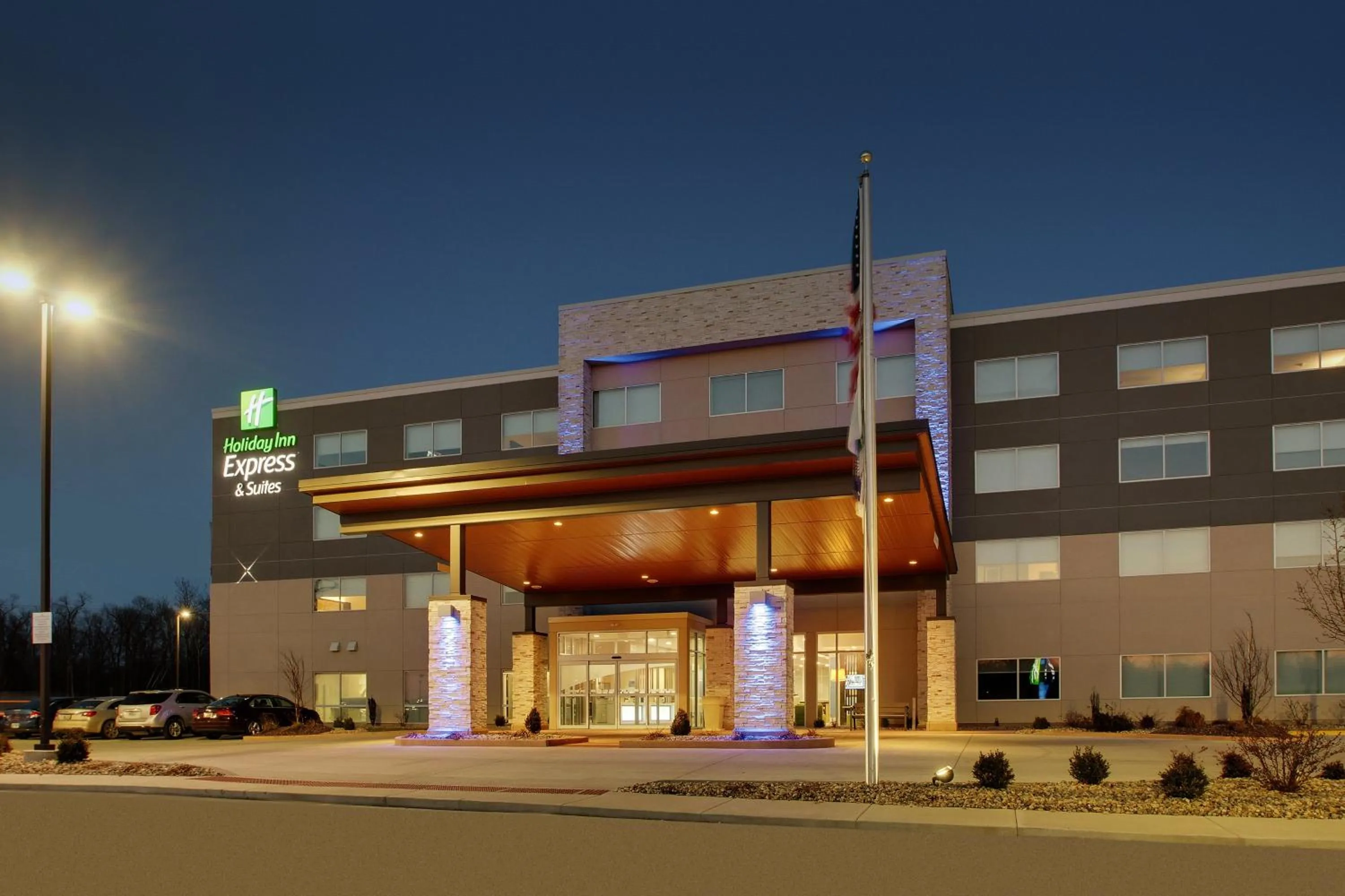 Property building in Holiday Inn Express & Suites - Mount Vernon by IHG