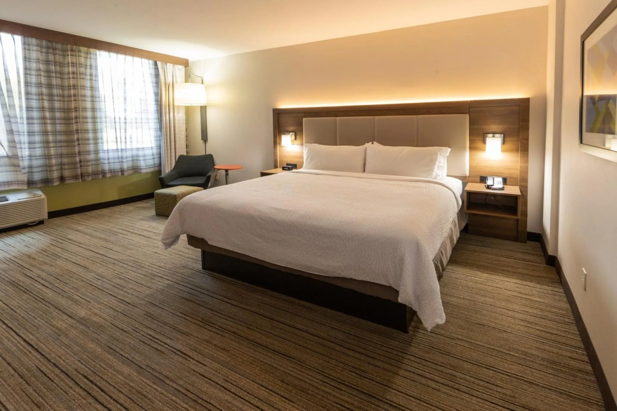 Photo of the whole room, Bed in Holiday Inn Express - Grand Island by IHG