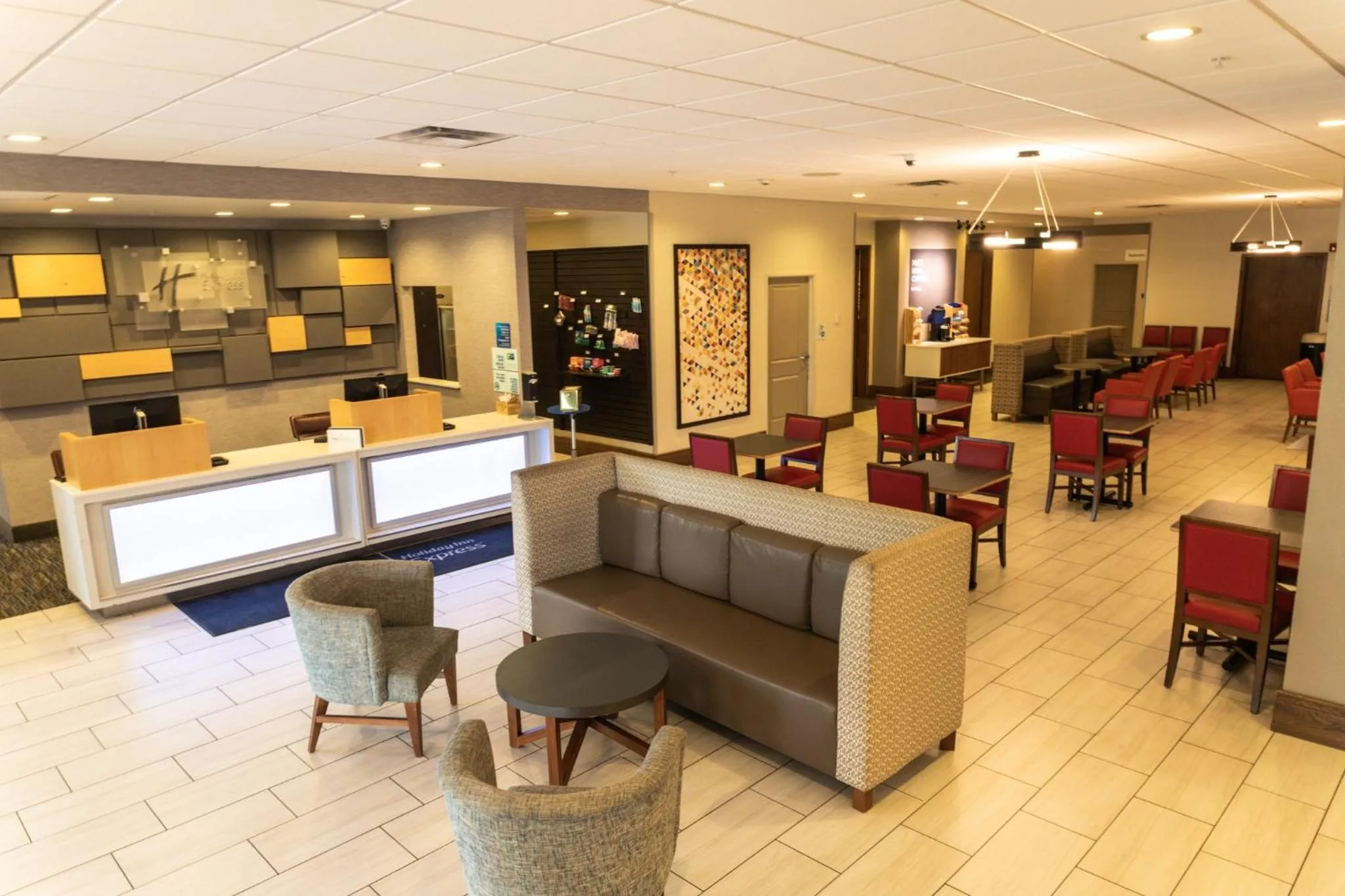 Property building in Holiday Inn Express - Grand Island by IHG