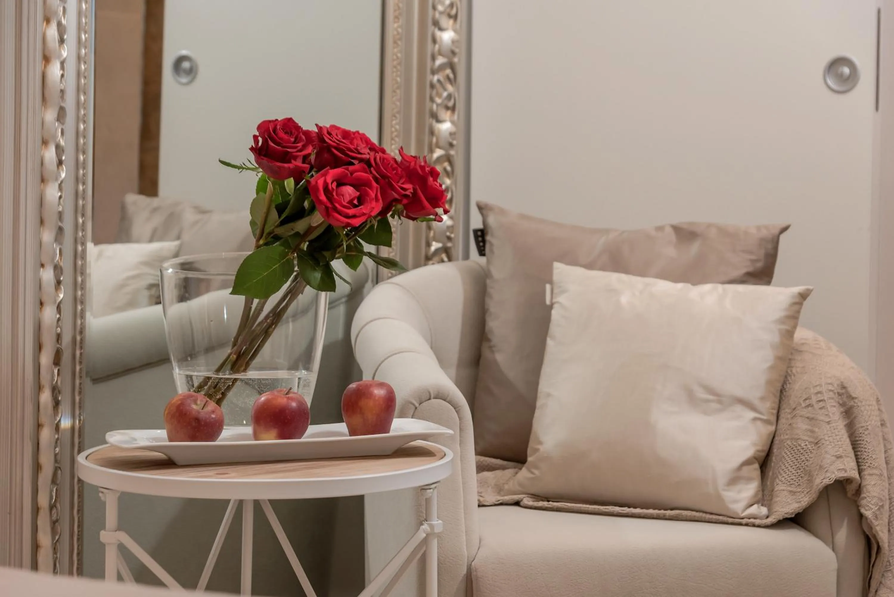 Decorative detail in Jupiter Lux Rooms