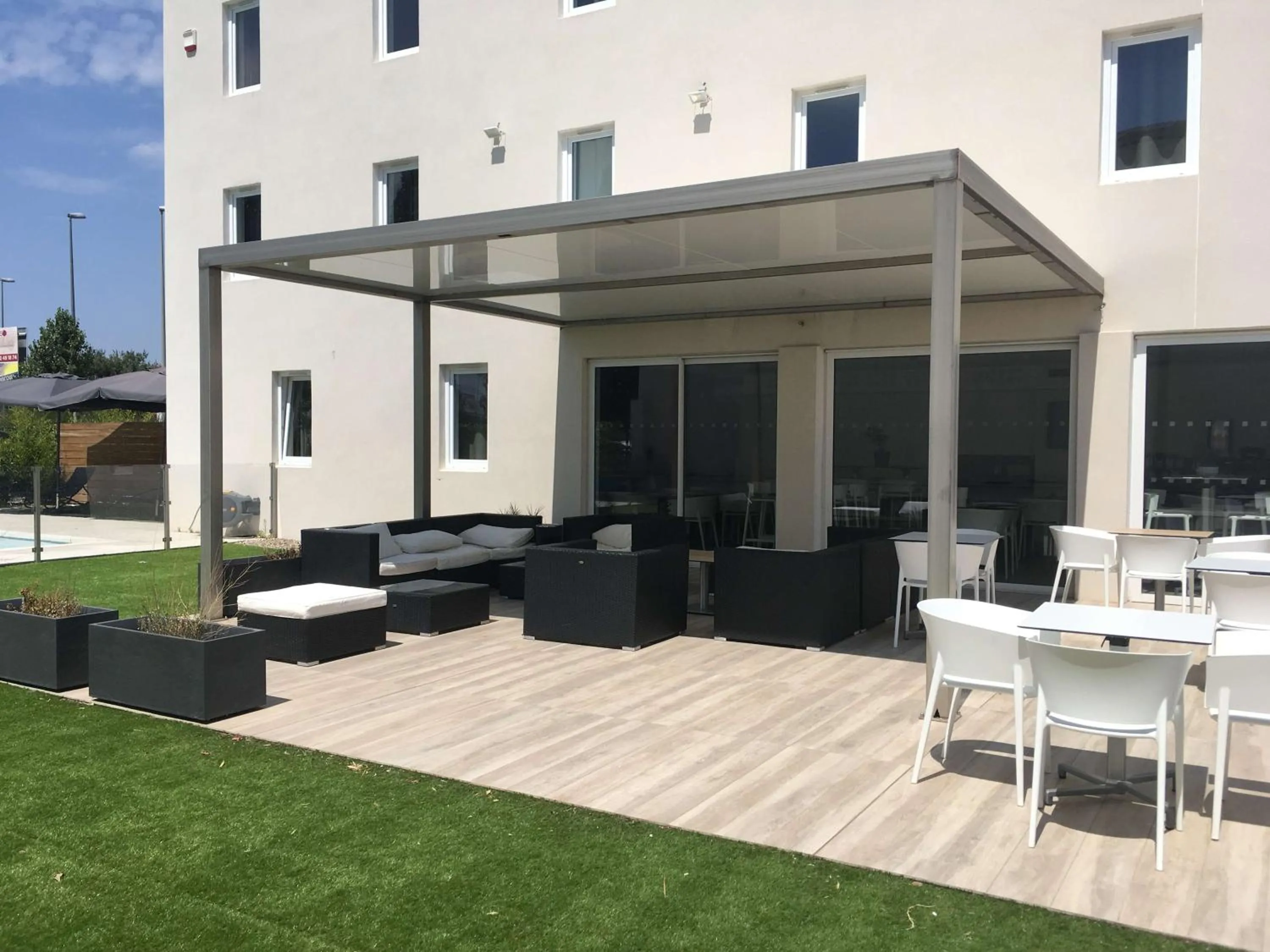 Property building in Brit Hotel Martigues Nord