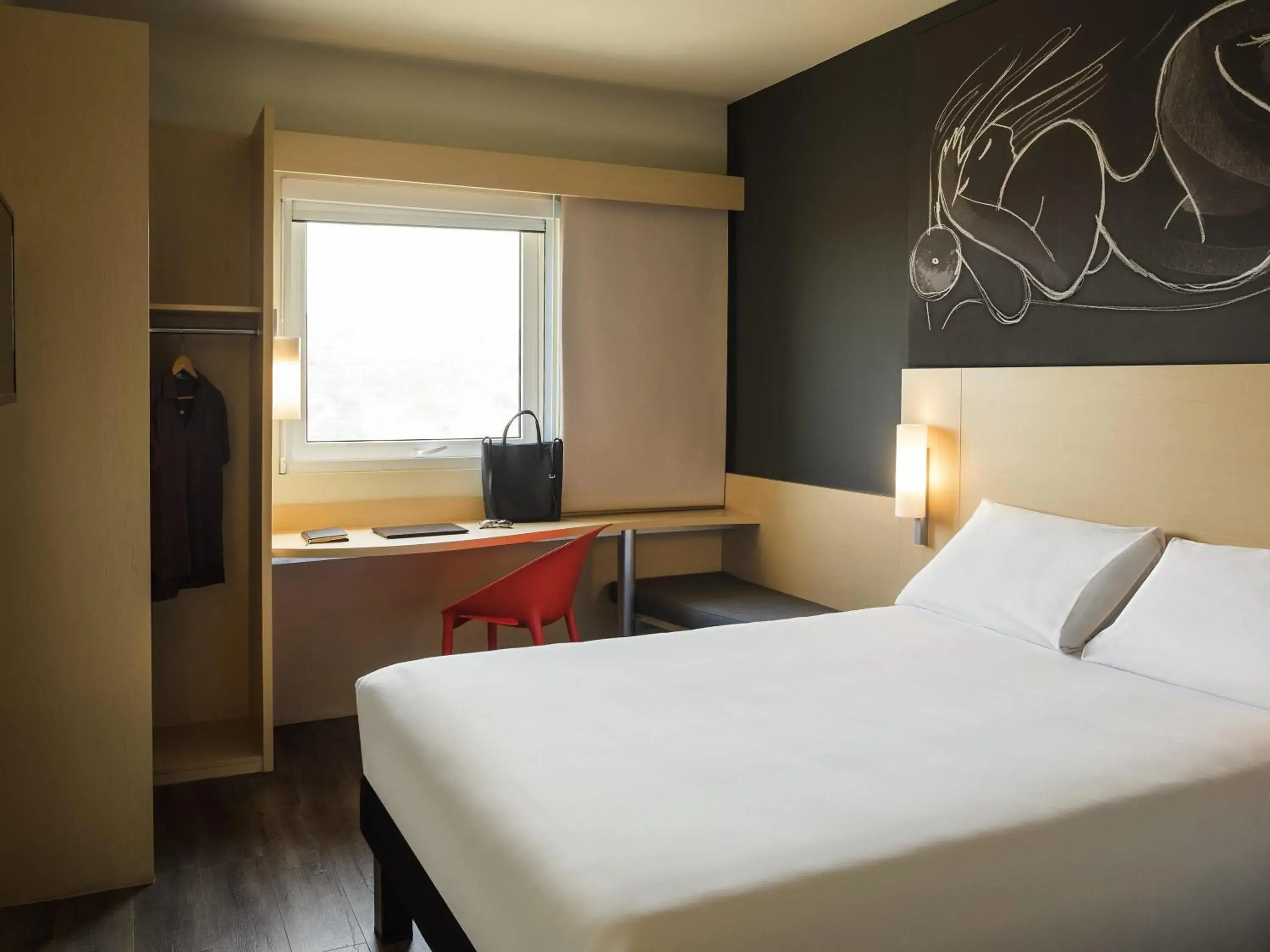 Bedroom, Bed in Ibis Irapuato Bedroom, Bed in Ibis Irapuato