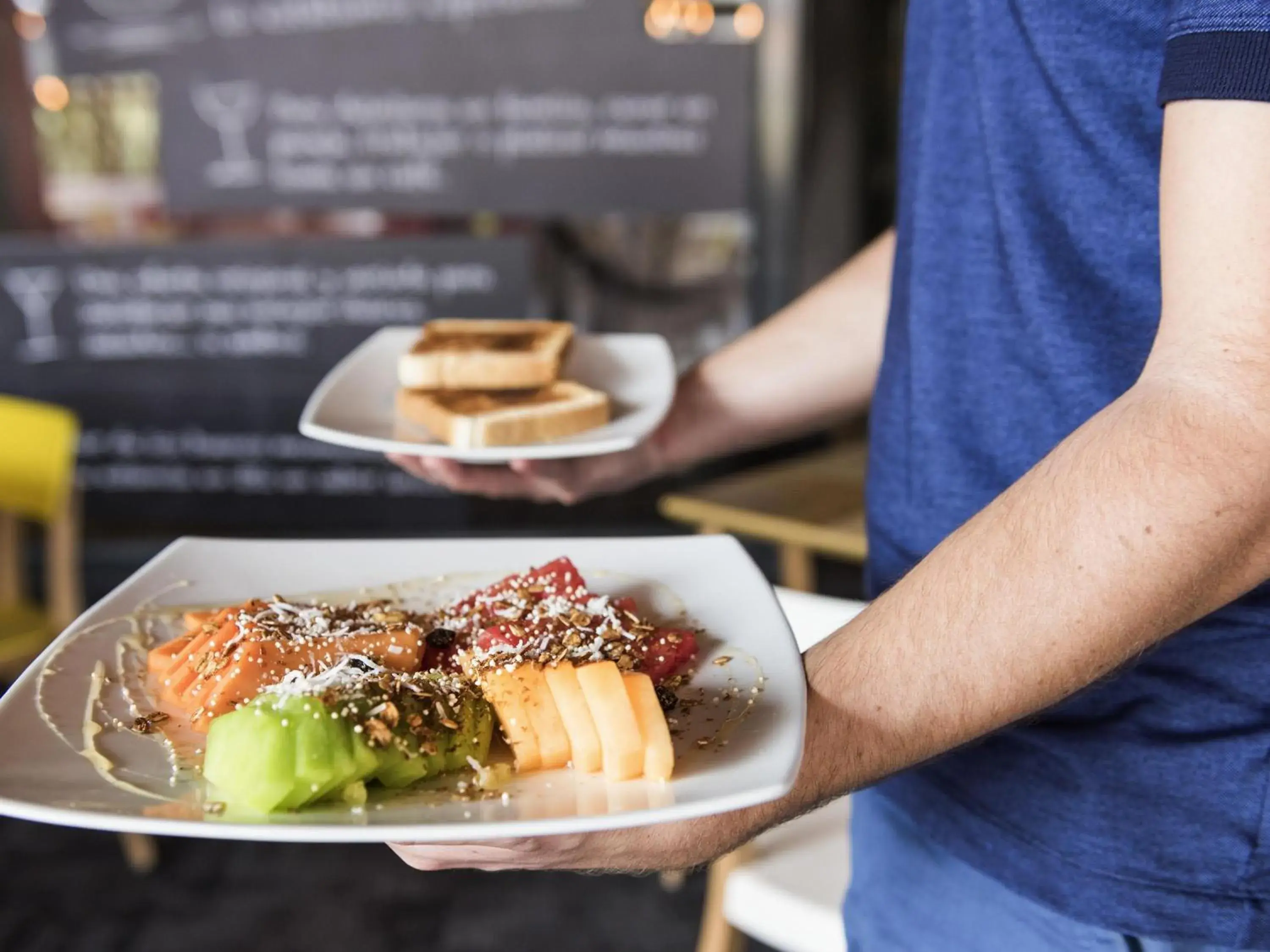 Restaurant/places to eat in Ibis Irapuato Restaurant/places to eat in Ibis Irapuato