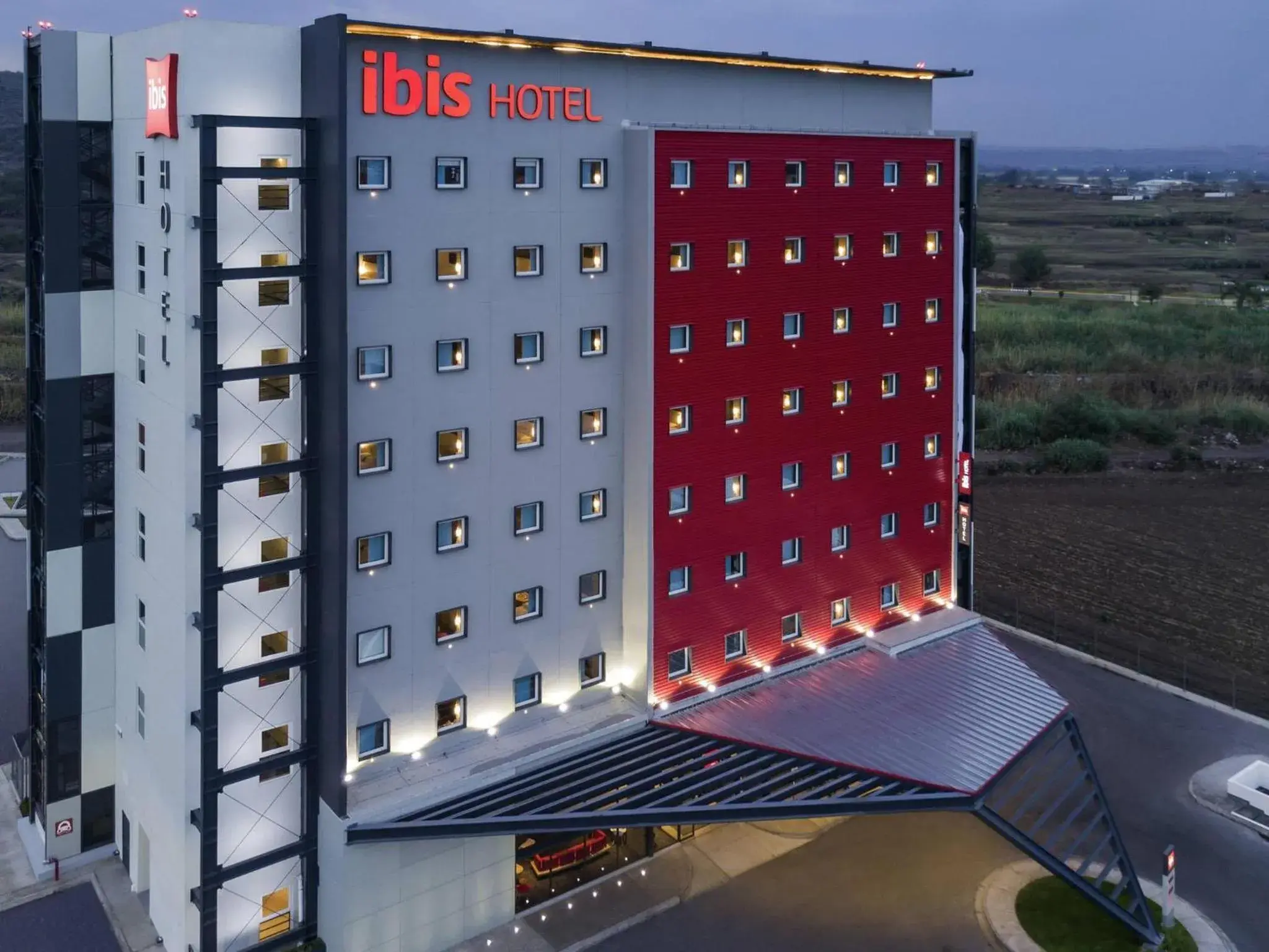 Property building in Ibis Irapuato Property building in Ibis Irapuato