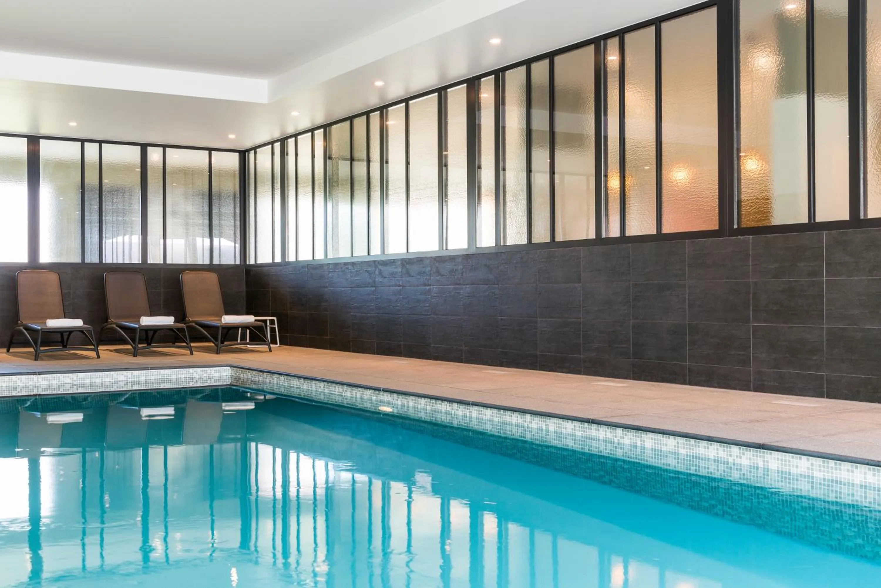 Swimming pool in ibis Styles Nieuwpoort
