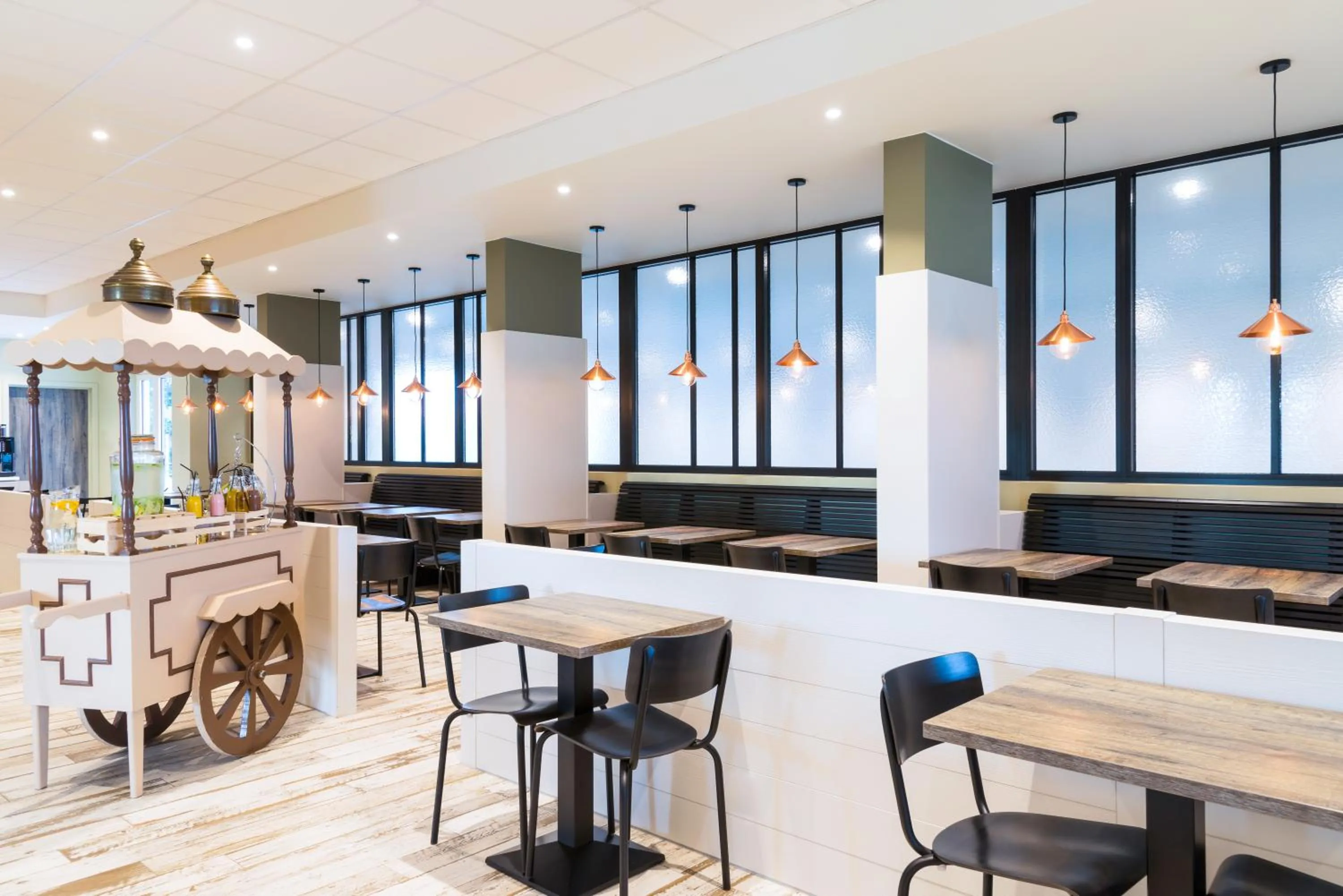 Restaurant/places to eat in ibis Styles Nieuwpoort