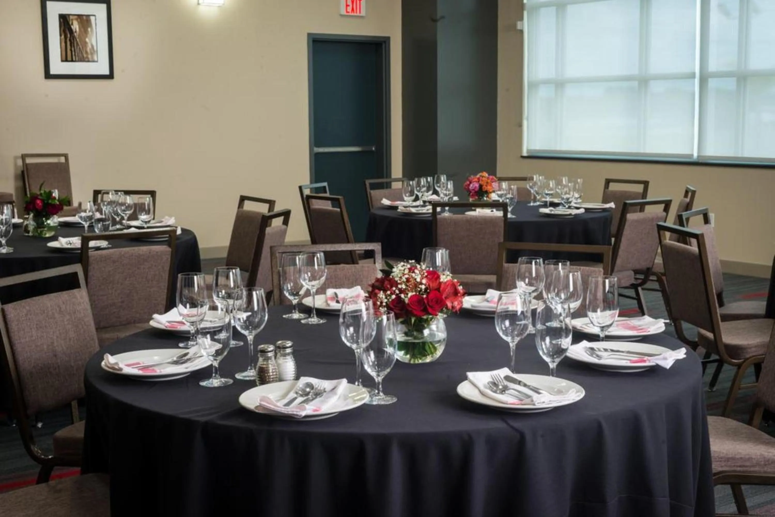 Meeting/conference room in Four Points by Sheraton Houston Intercontinental Airport