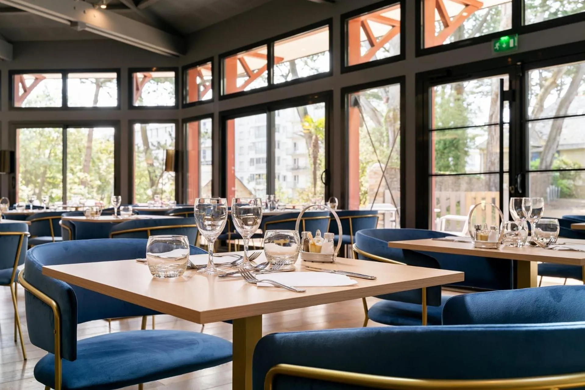 Restaurant/places to eat in Hôtel Miléade Les Pléïades La Baule