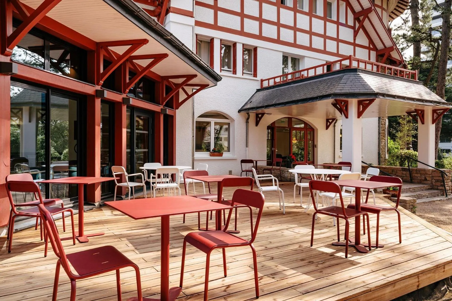 Property building in Hôtel Miléade Les Pléïades La Baule