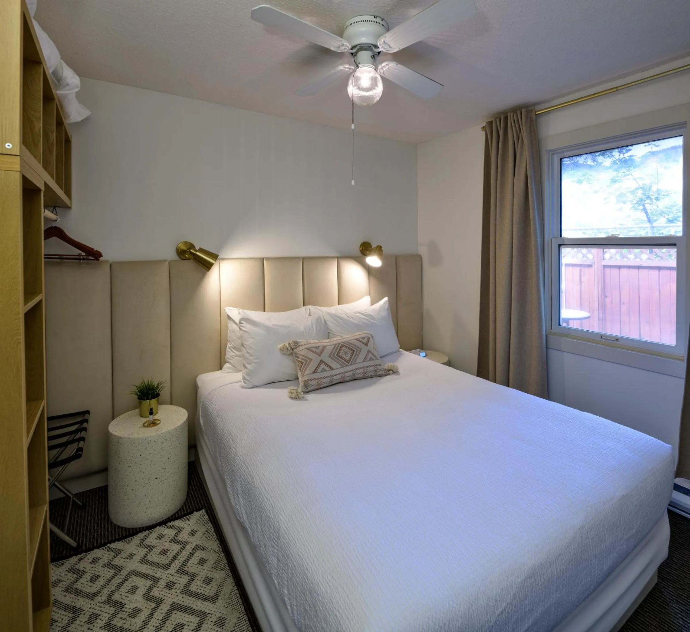 Bedroom, Bed in Lakeside Villa & Nordic Spa