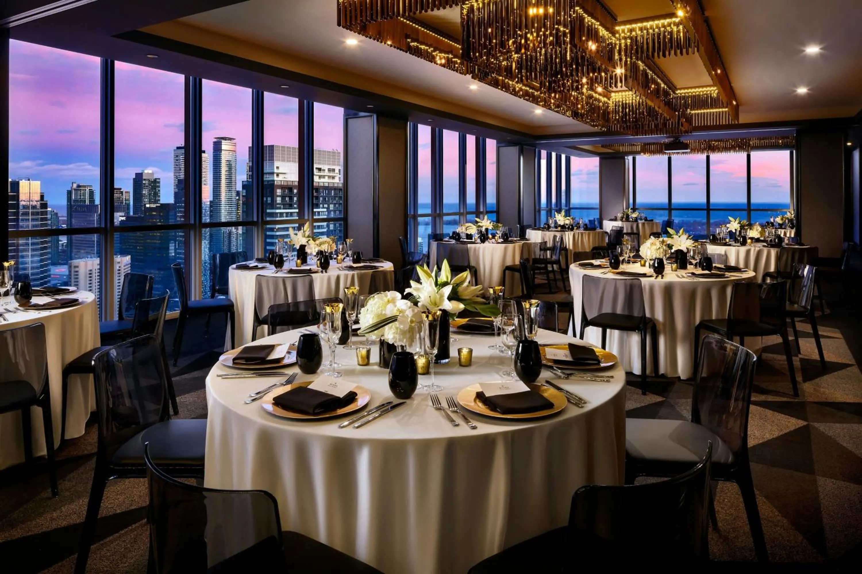 Banquet/Function facilities in BISHA, a Luxury Collection Hotel, Toronto