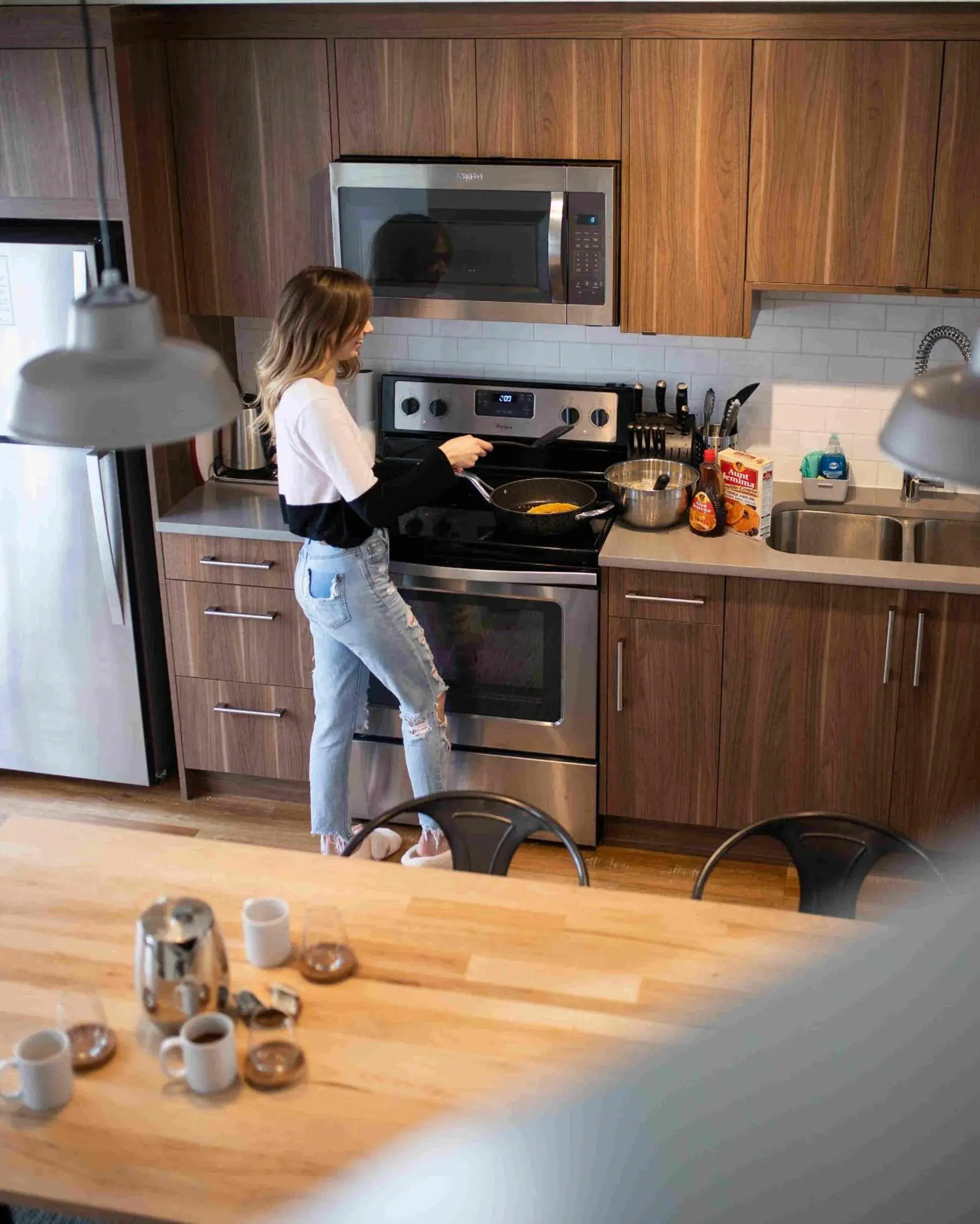 Property building in Basecamp Resorts Canmore Property building in Basecamp Resorts Canmore