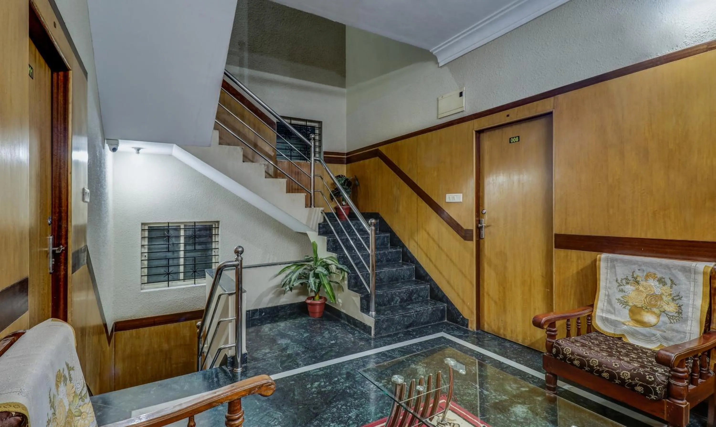 Seating area in Itsy Hotels Shree Comforts