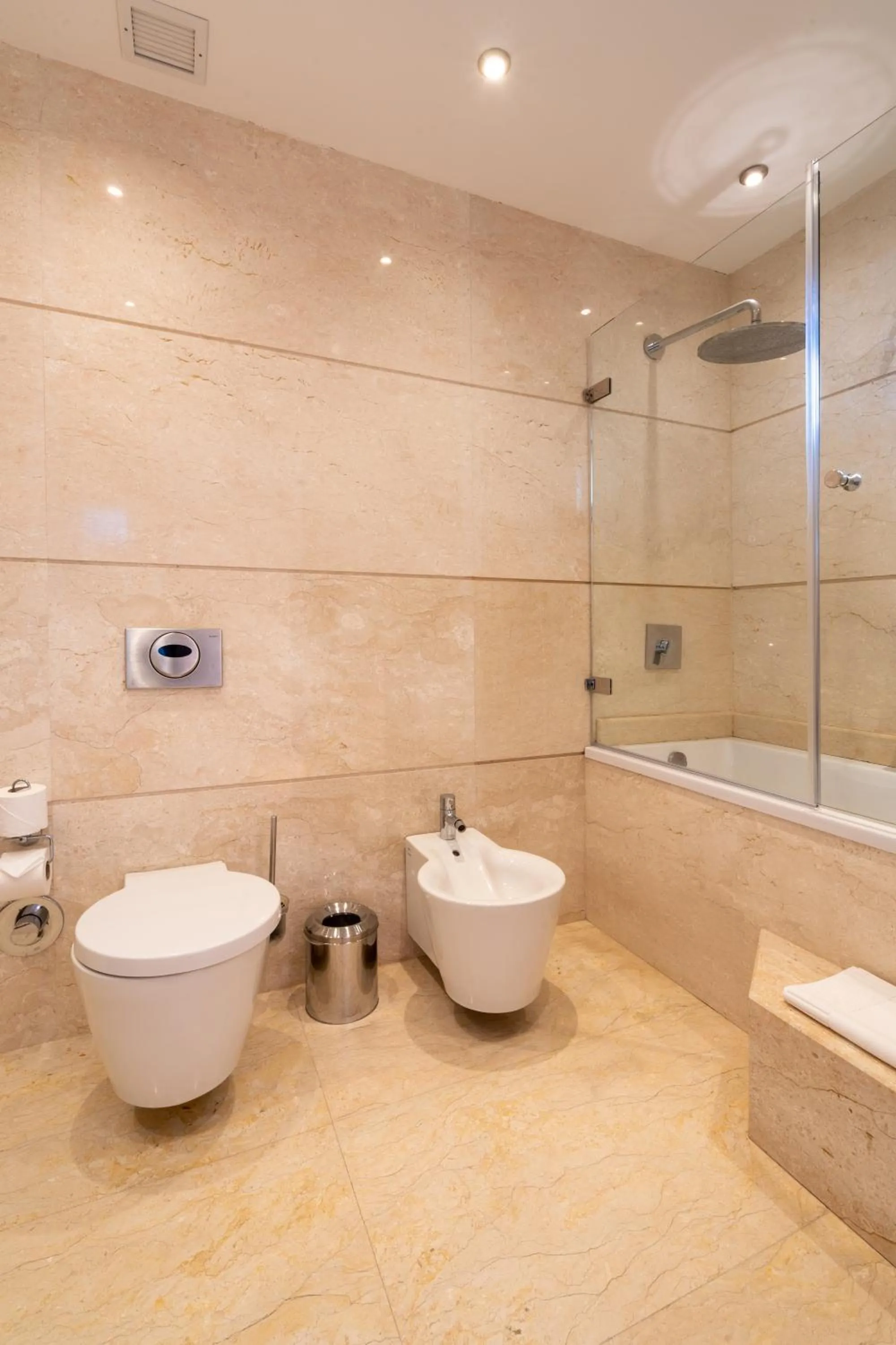 Bathroom in Casa dell'Arte Hotel of Arts & Leisure