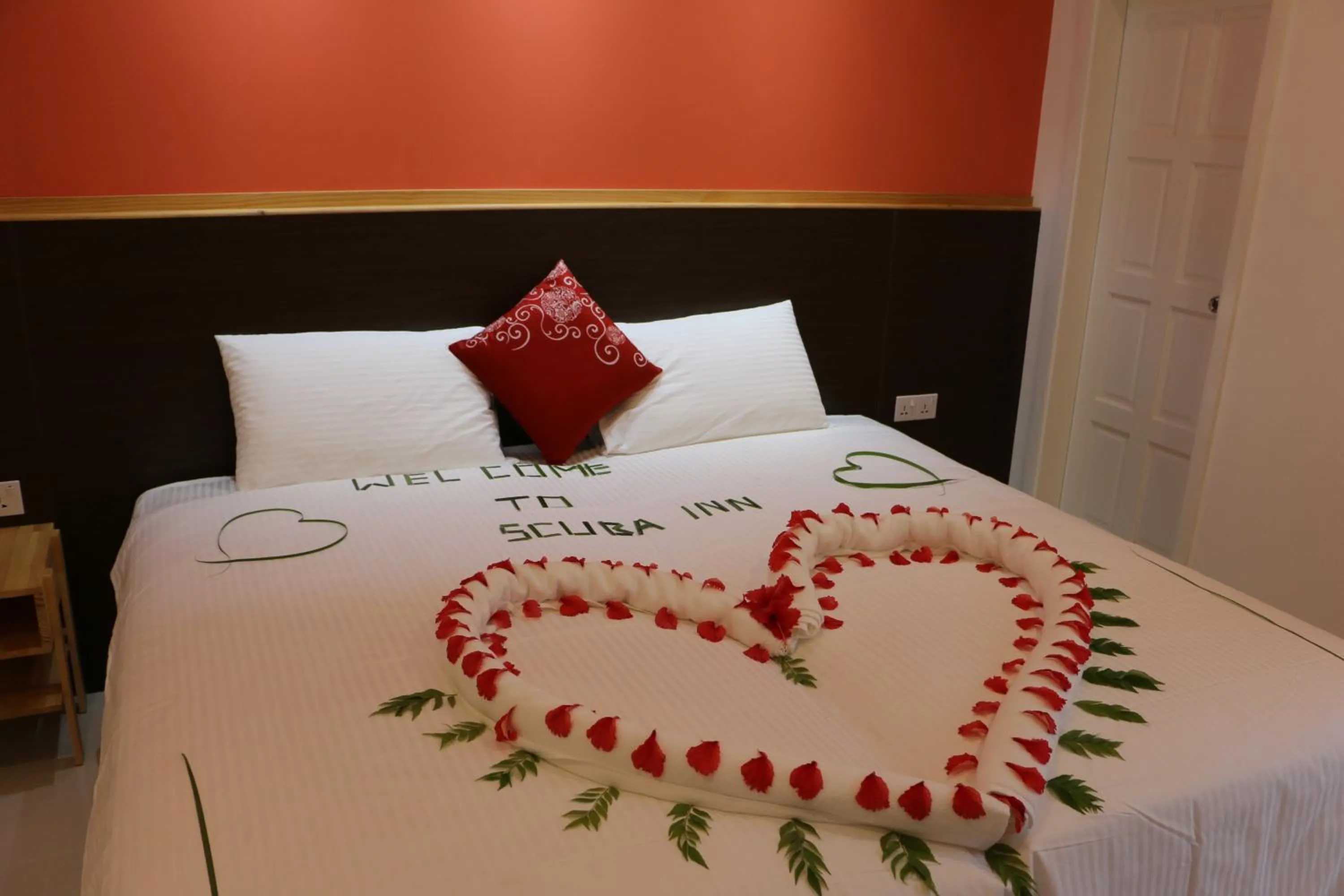 Bedroom in Scuba Inn