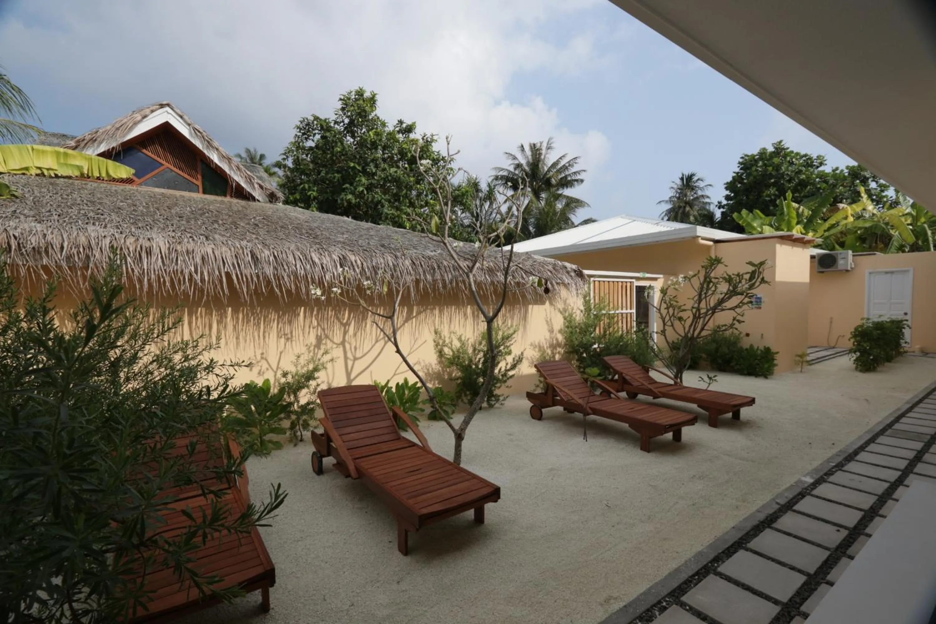 Garden view in Scuba Inn