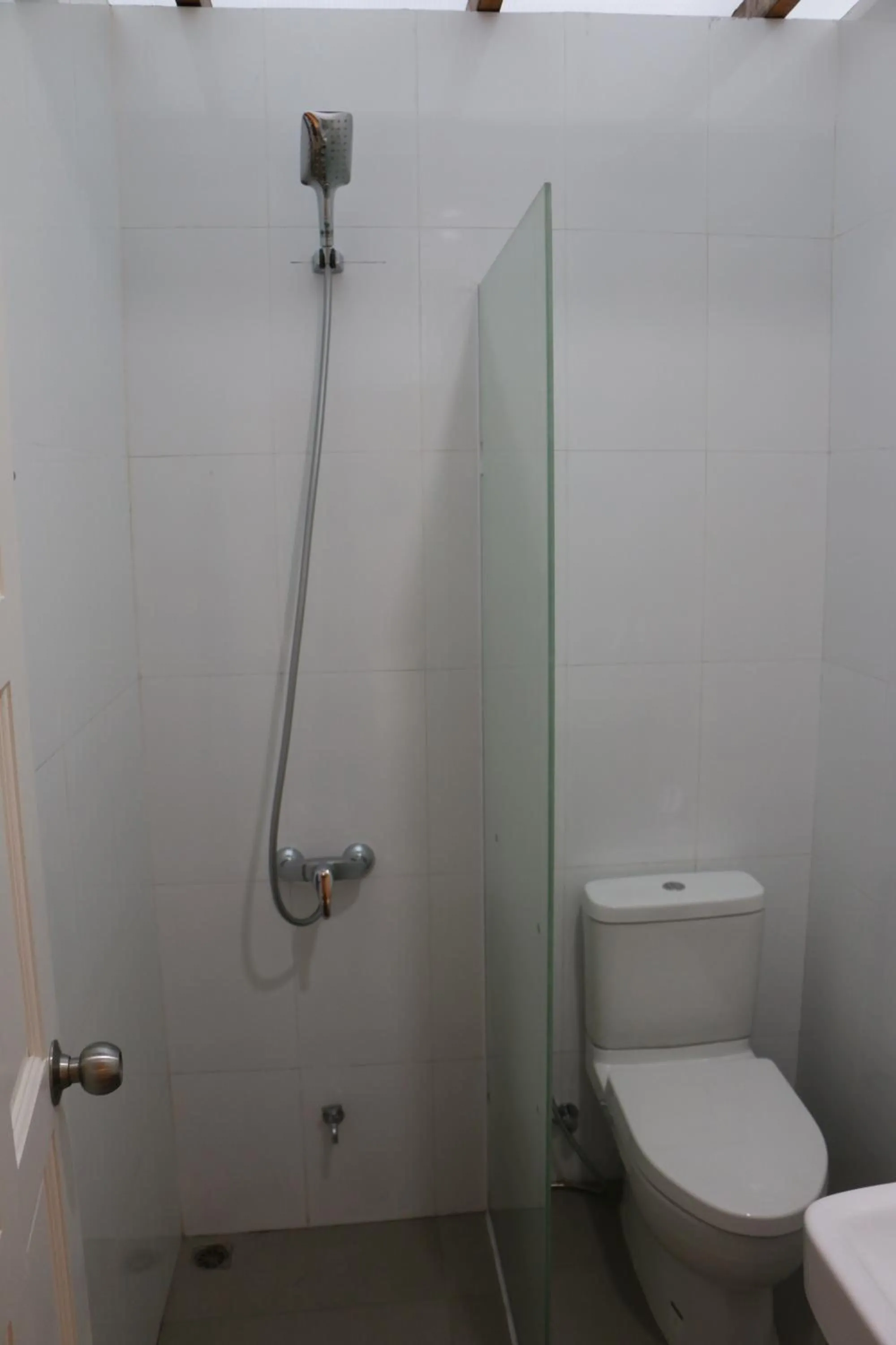 Bathroom in Scuba Inn