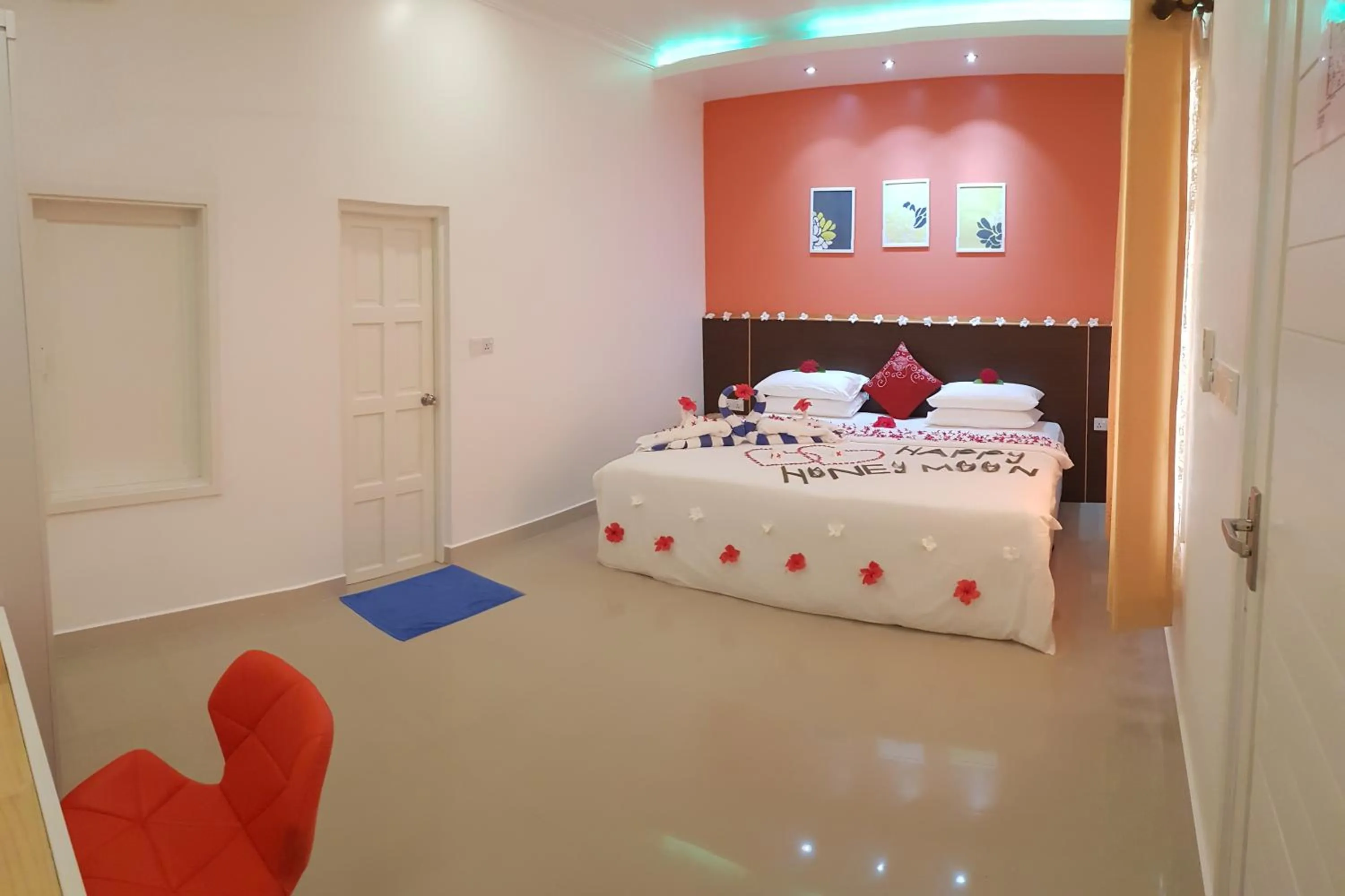 Bedroom in Scuba Inn