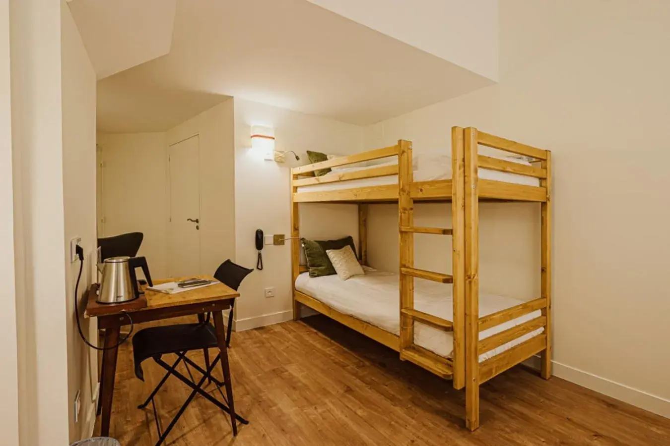 Chalet Family Room - Disabled Access in Hotelo Lyon Charité Chalet Family Room - Disabled Access in Hotelo Lyon Charité