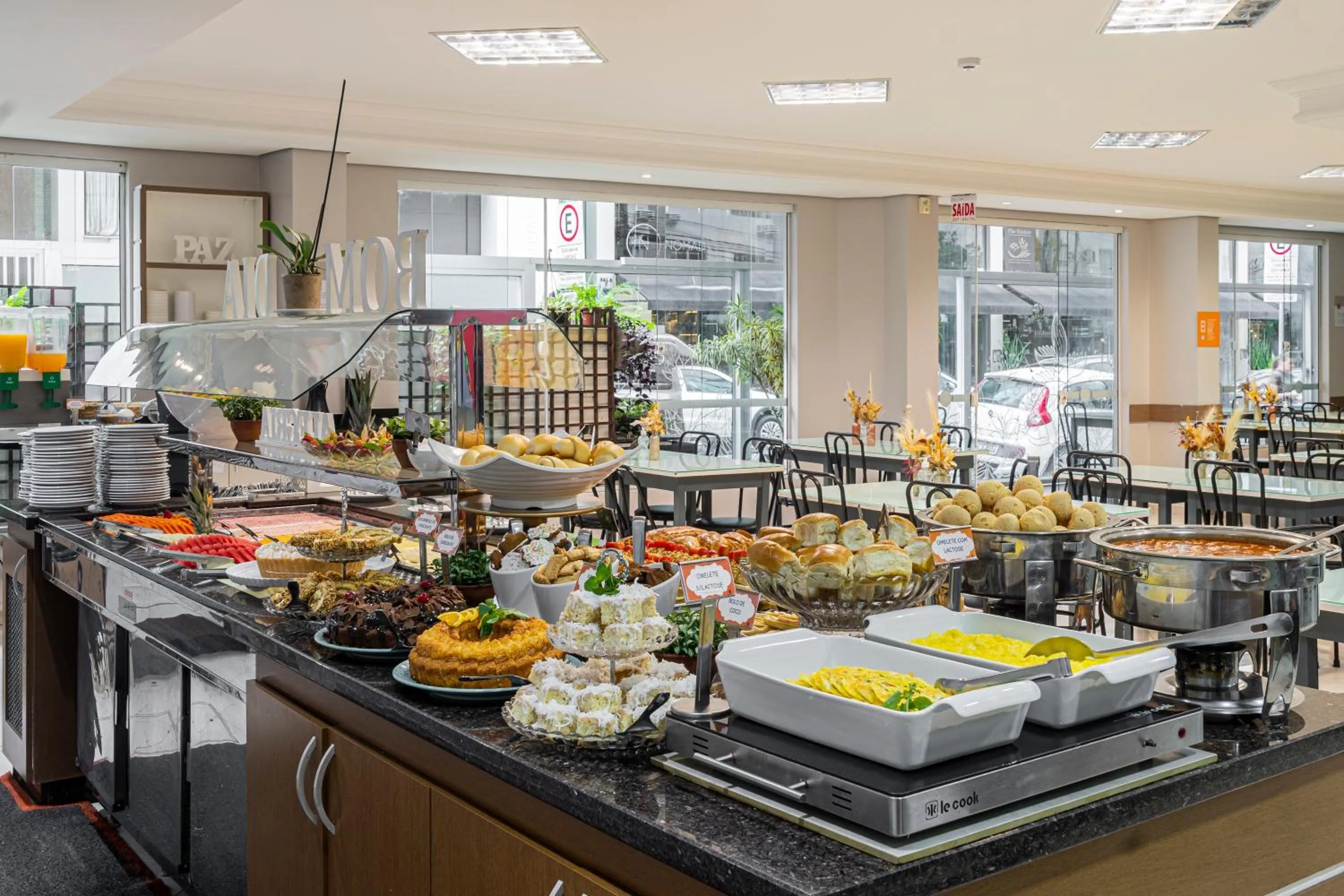 Buffet breakfast in Hotel Negrini