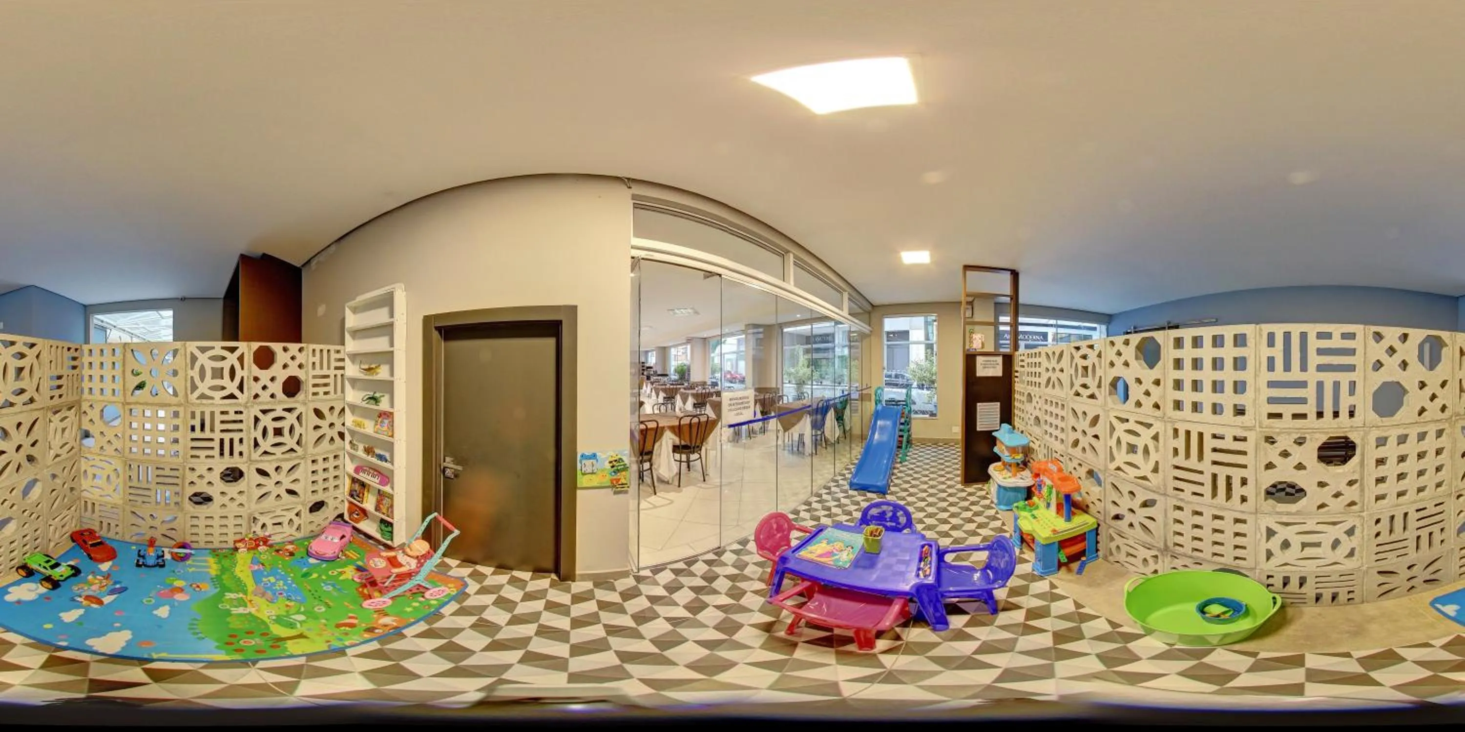 children in Hotel Negrini