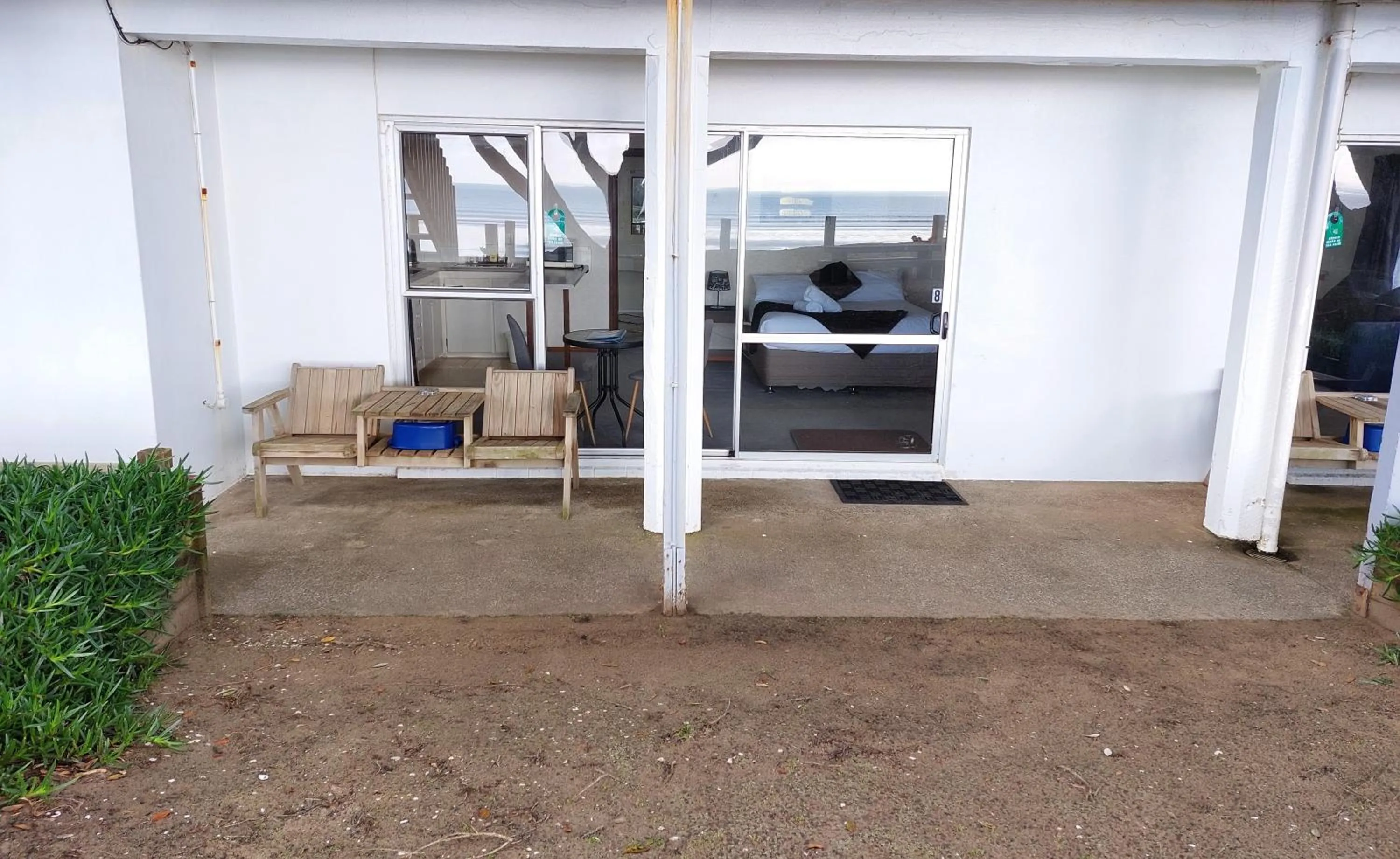 Patio in Edgewater Motel