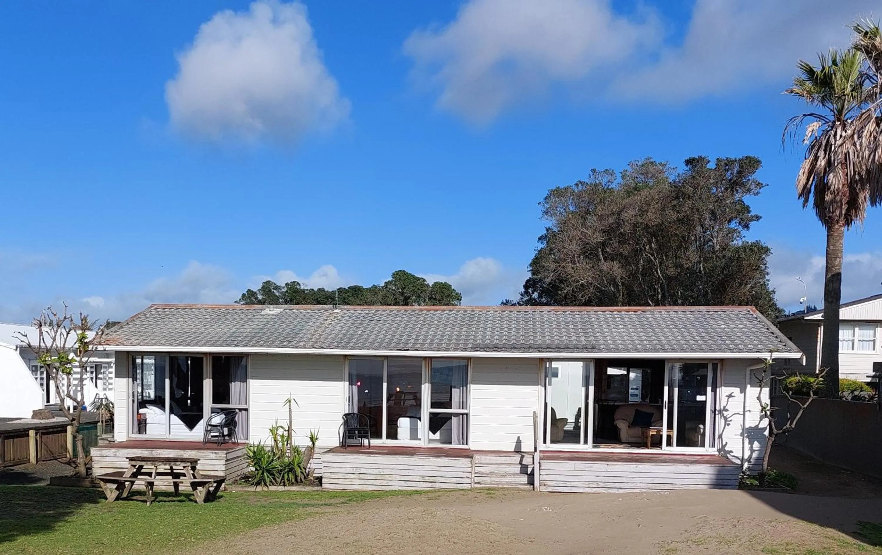 Property building in Edgewater Motel