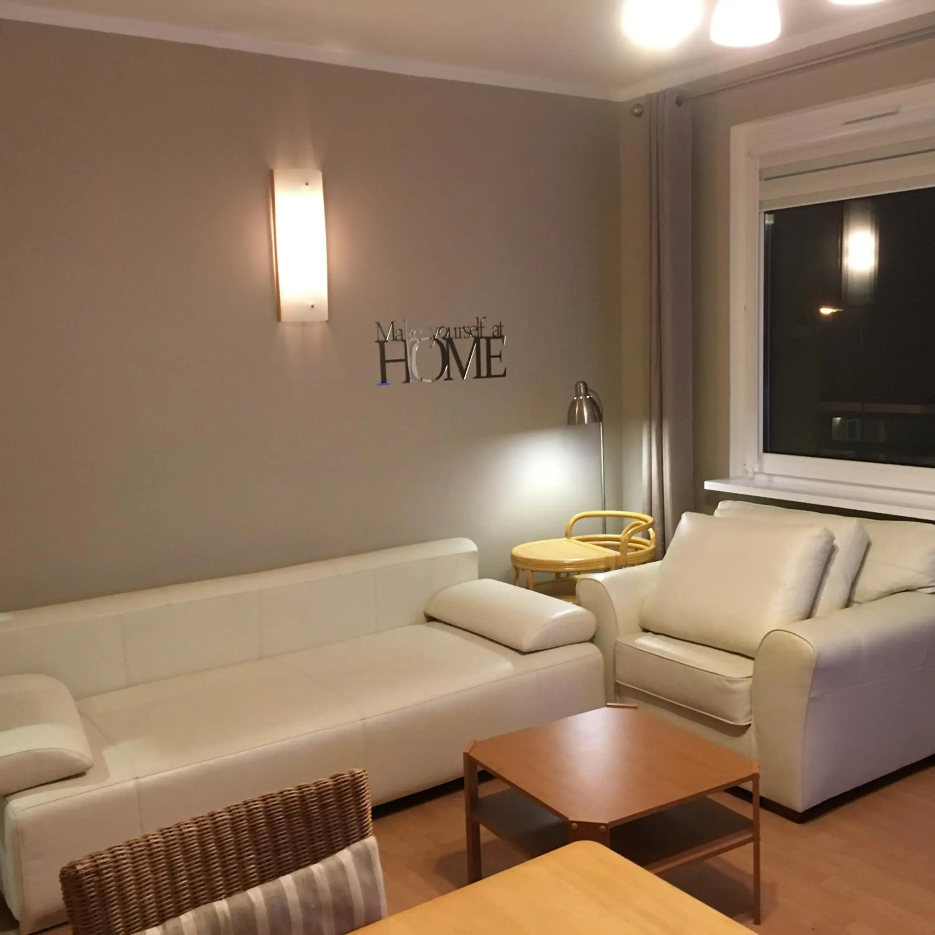 Wolin-Travel Apartament Dom przy Parku Wolin-Travel Apartament Dom przy Parku