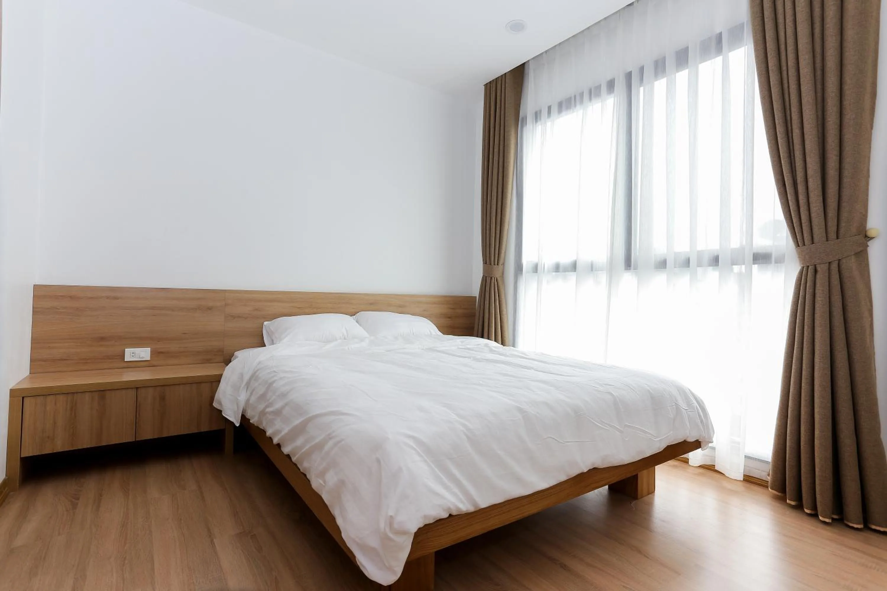 Bed in Quiet Hoang Quoc Viet Hotel & apartment