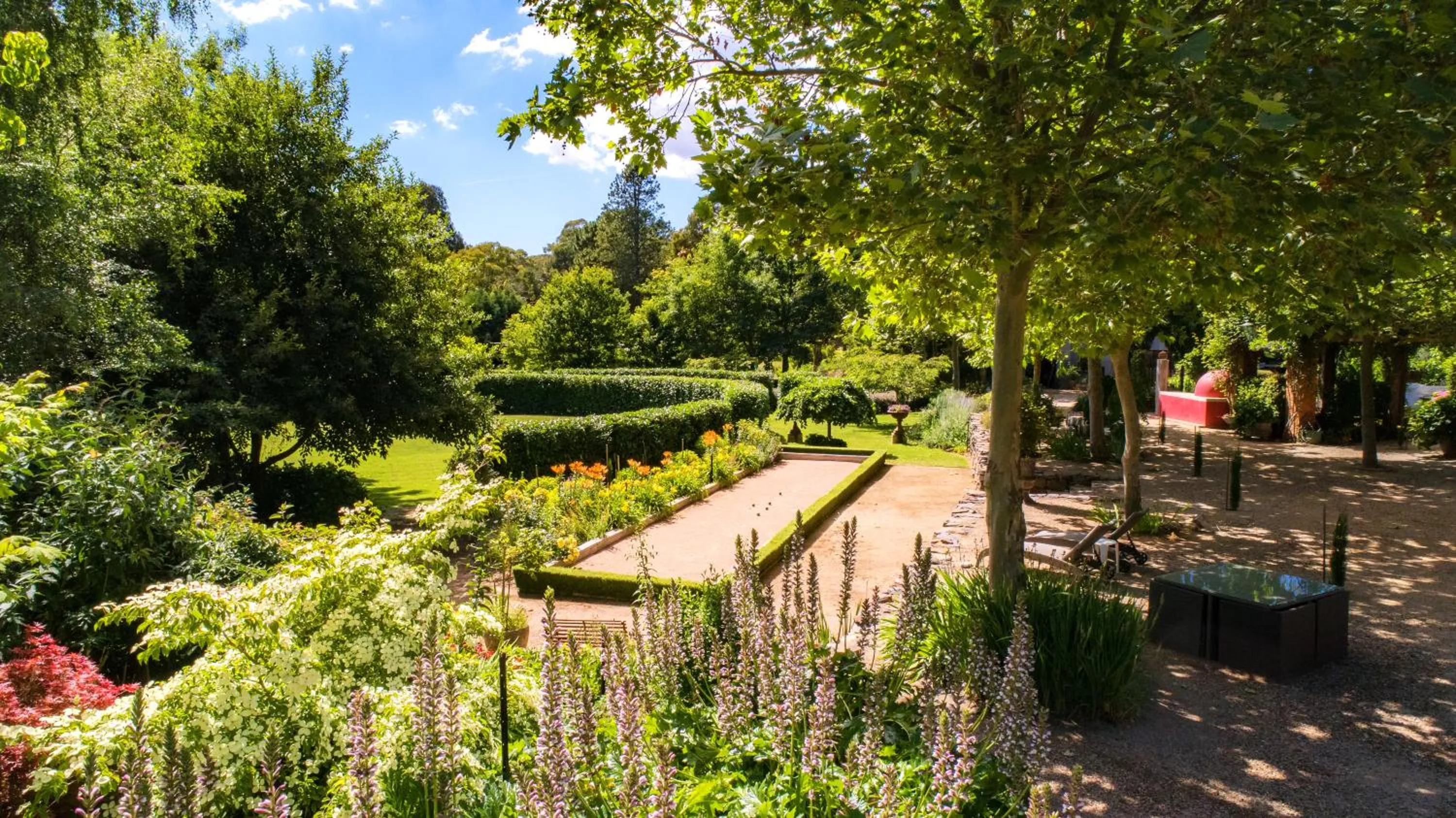 Garden in Planetrees Estate