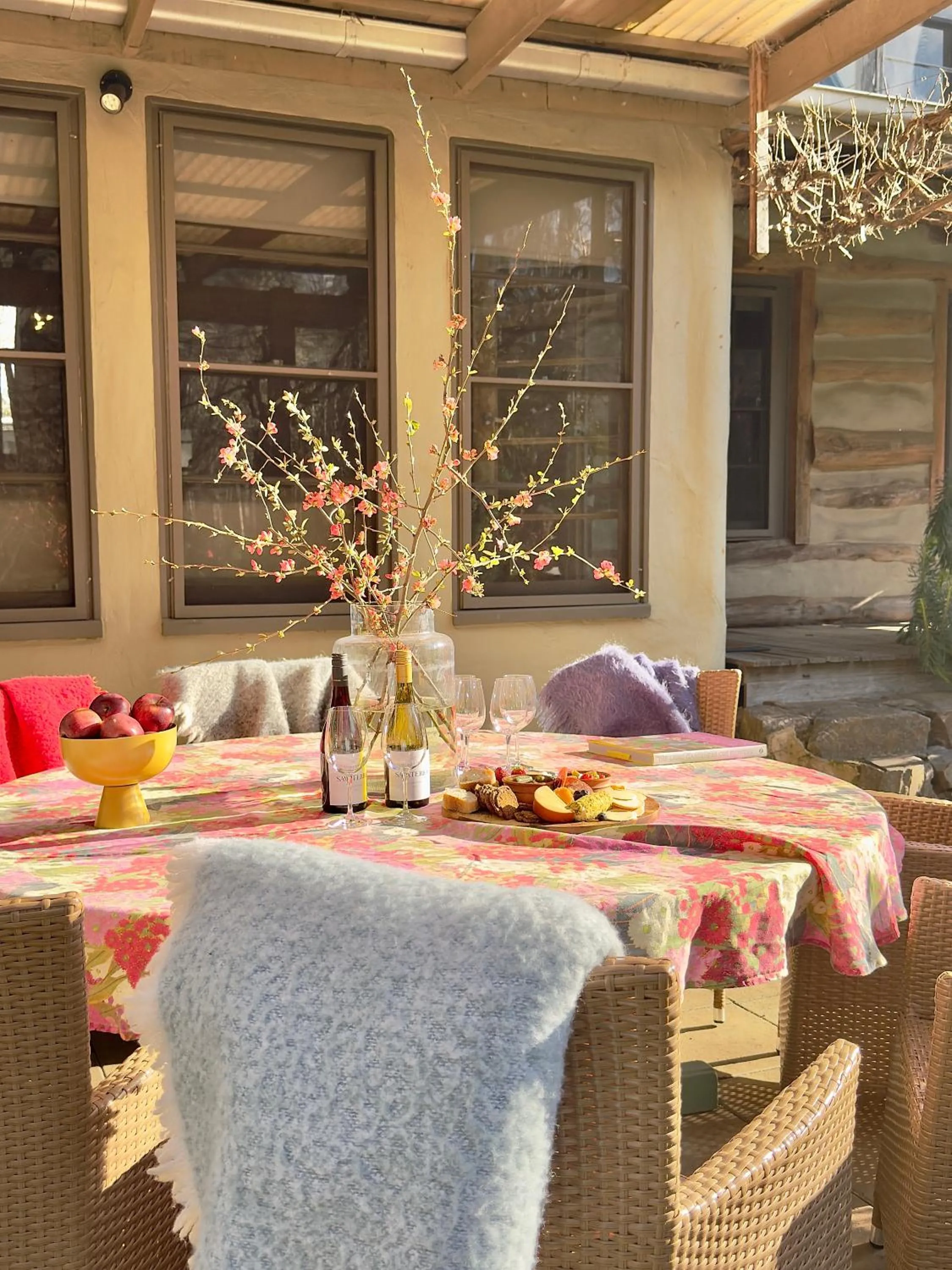 Dining area in Planetrees Estate