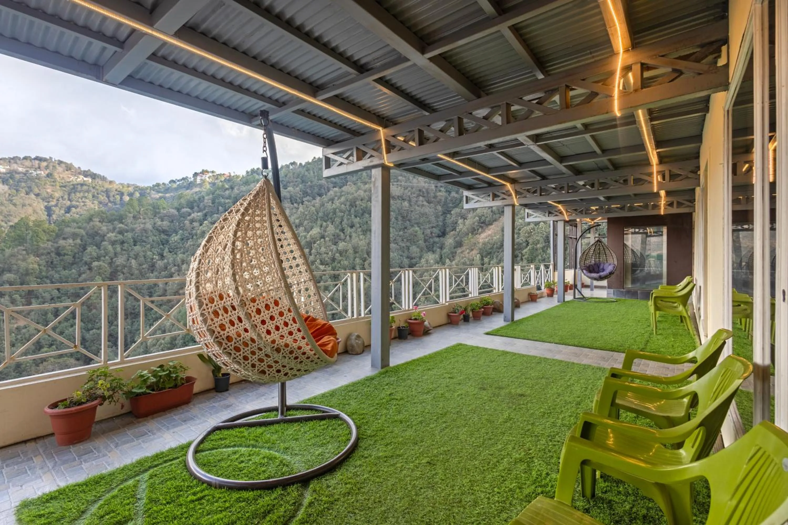 Patio in Treebo Lords Garden Glory With Centralised Heating