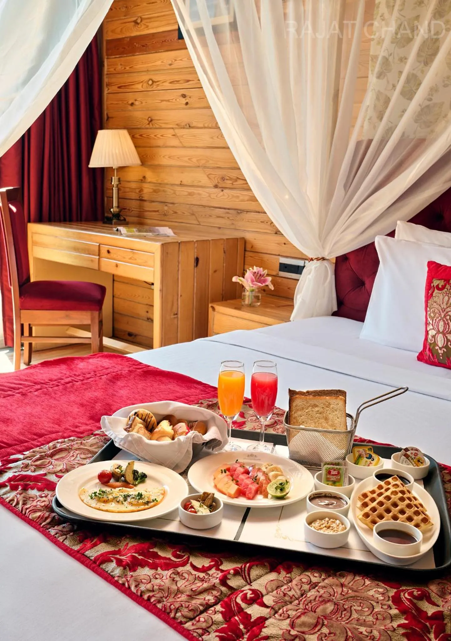 Bed in Deventure Shimla Hills