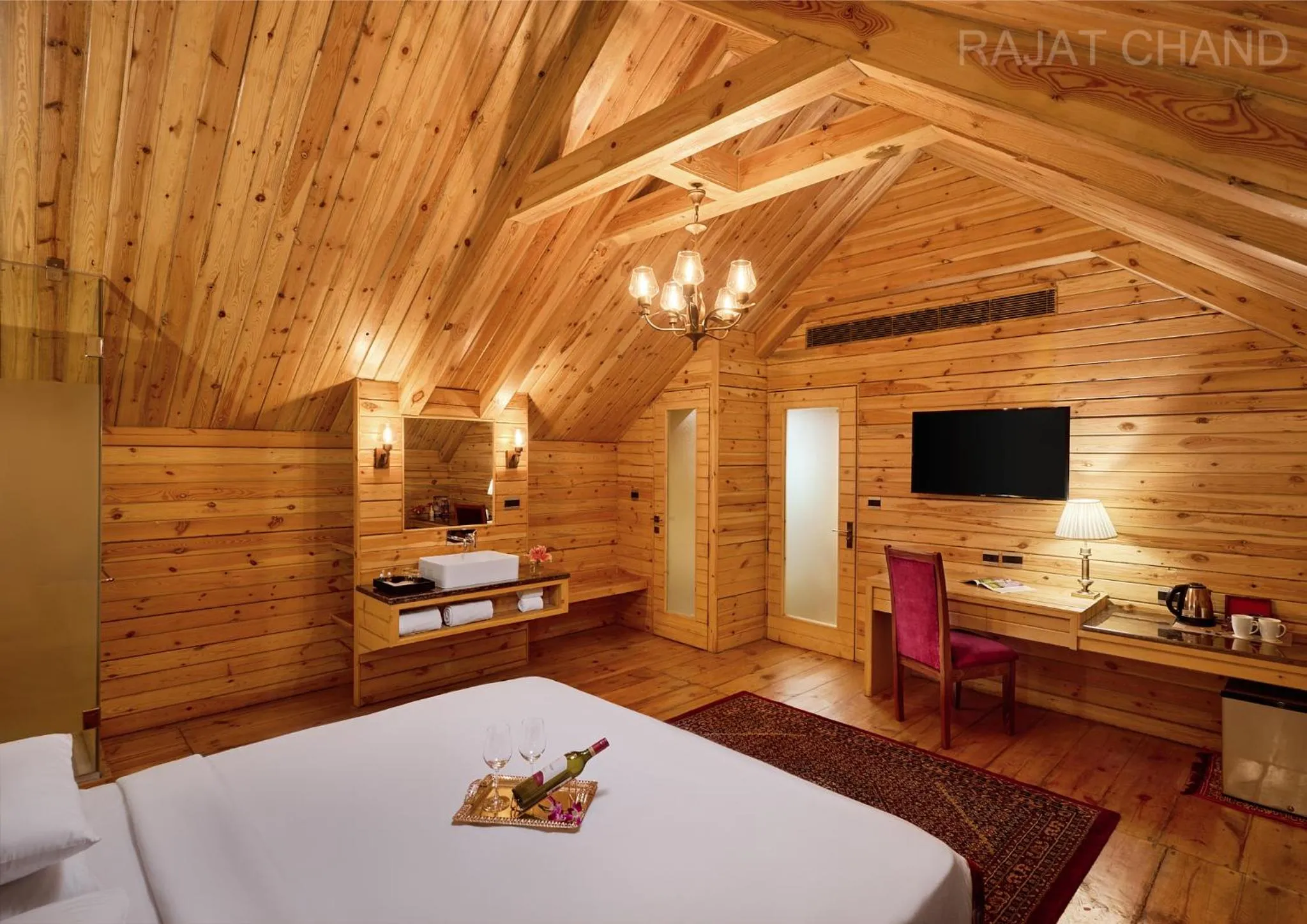 Bed in Deventure Shimla Hills