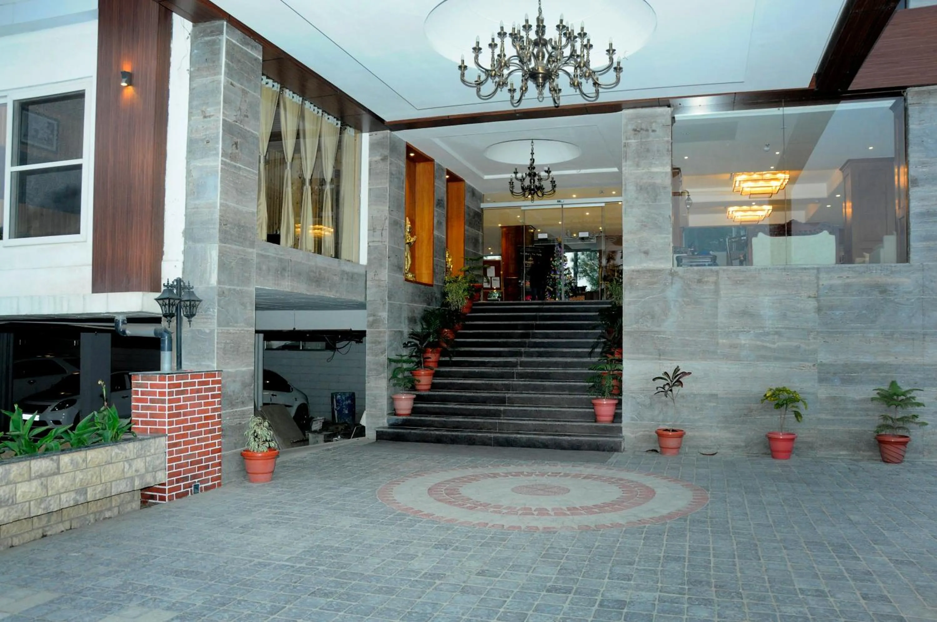 Facade/entrance in Deventure Shimla Hills