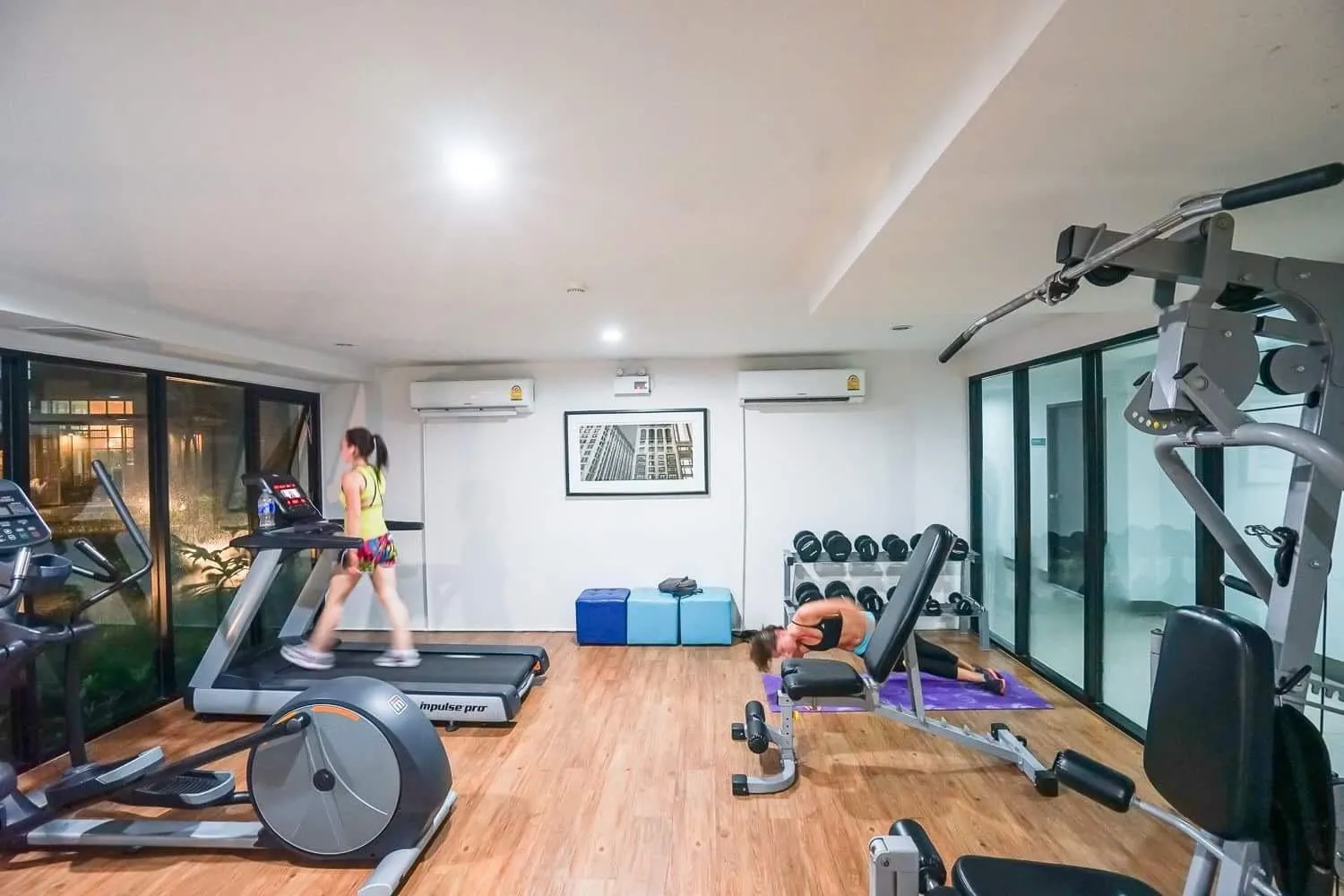 Fitness centre/facilities in Centrio by Suttirak