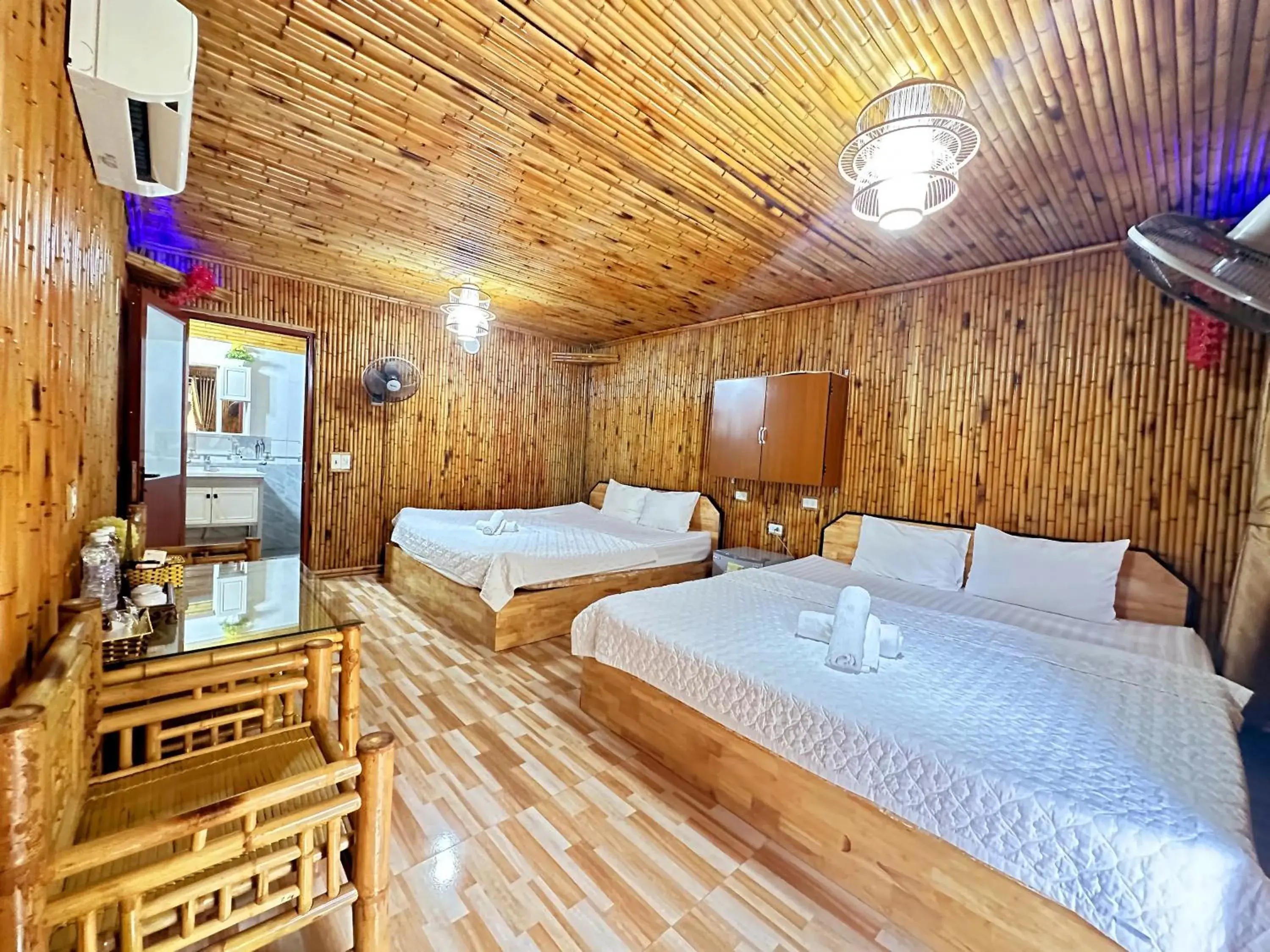 Deluxe Double Room in Quoc Khanh Bamboo Homestay Deluxe Double Room in Quoc Khanh Bamboo Homestay