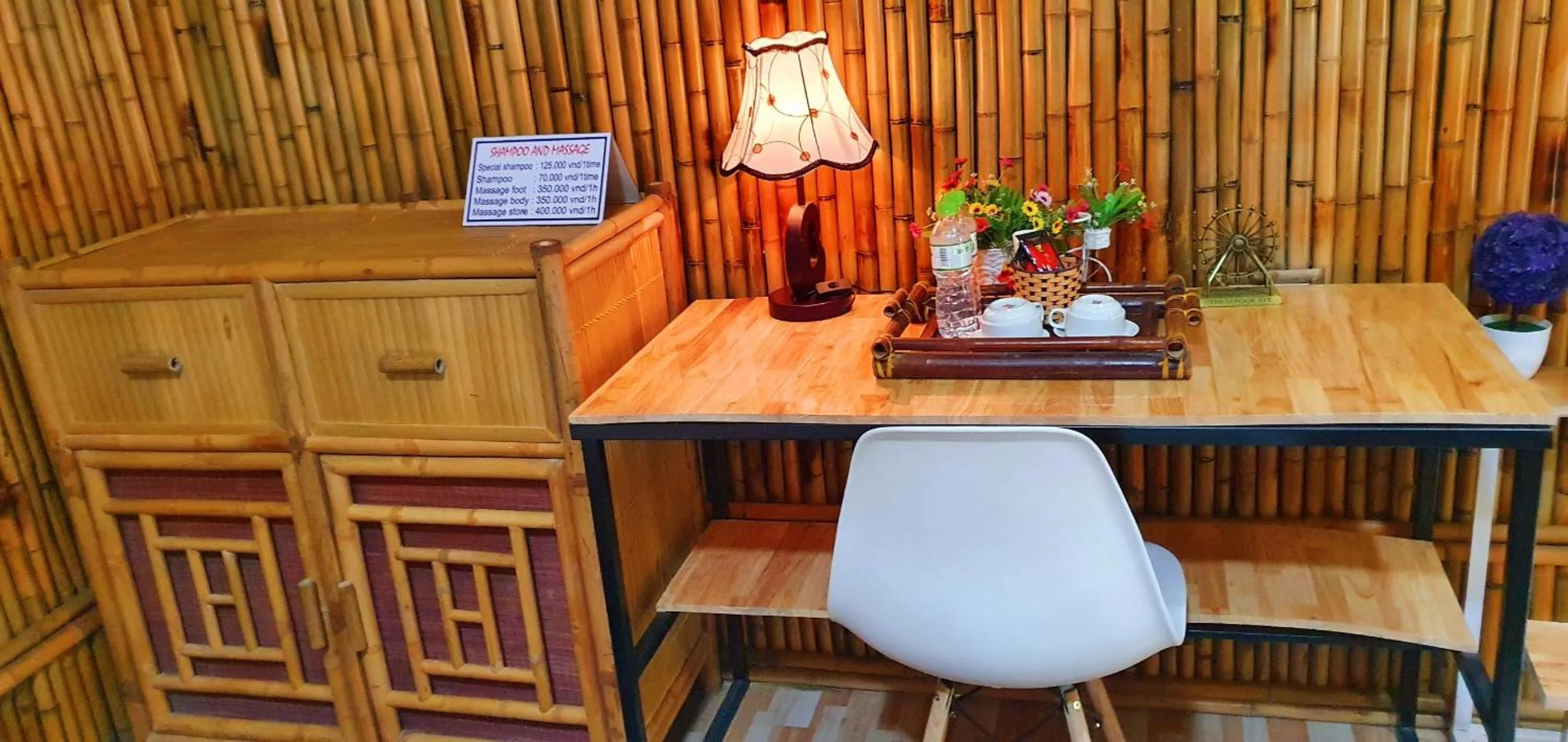 hair dresser in Quoc Khanh Bamboo Homestay