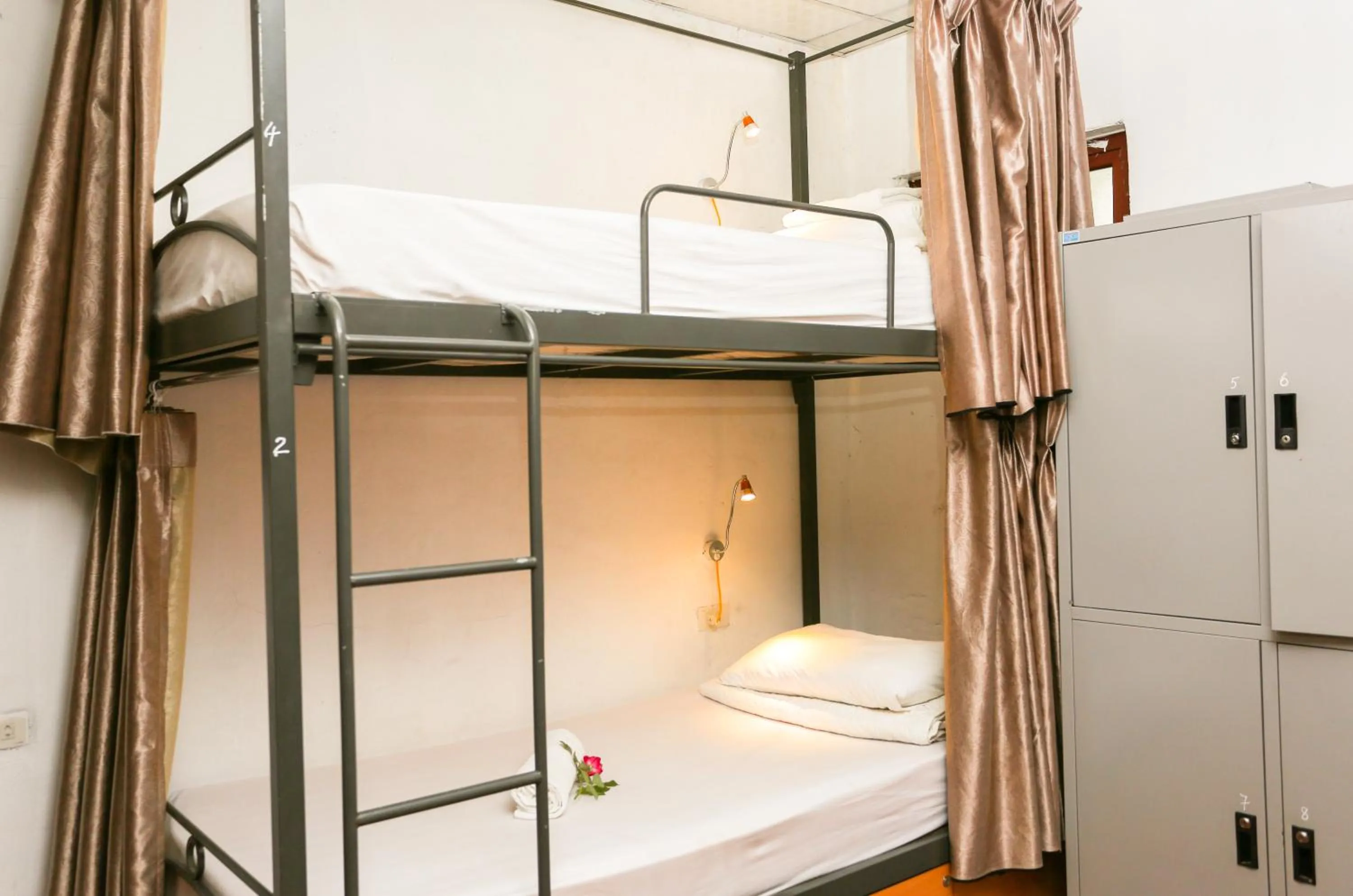 bunk bed in Quoc Khanh Bamboo Homestay
