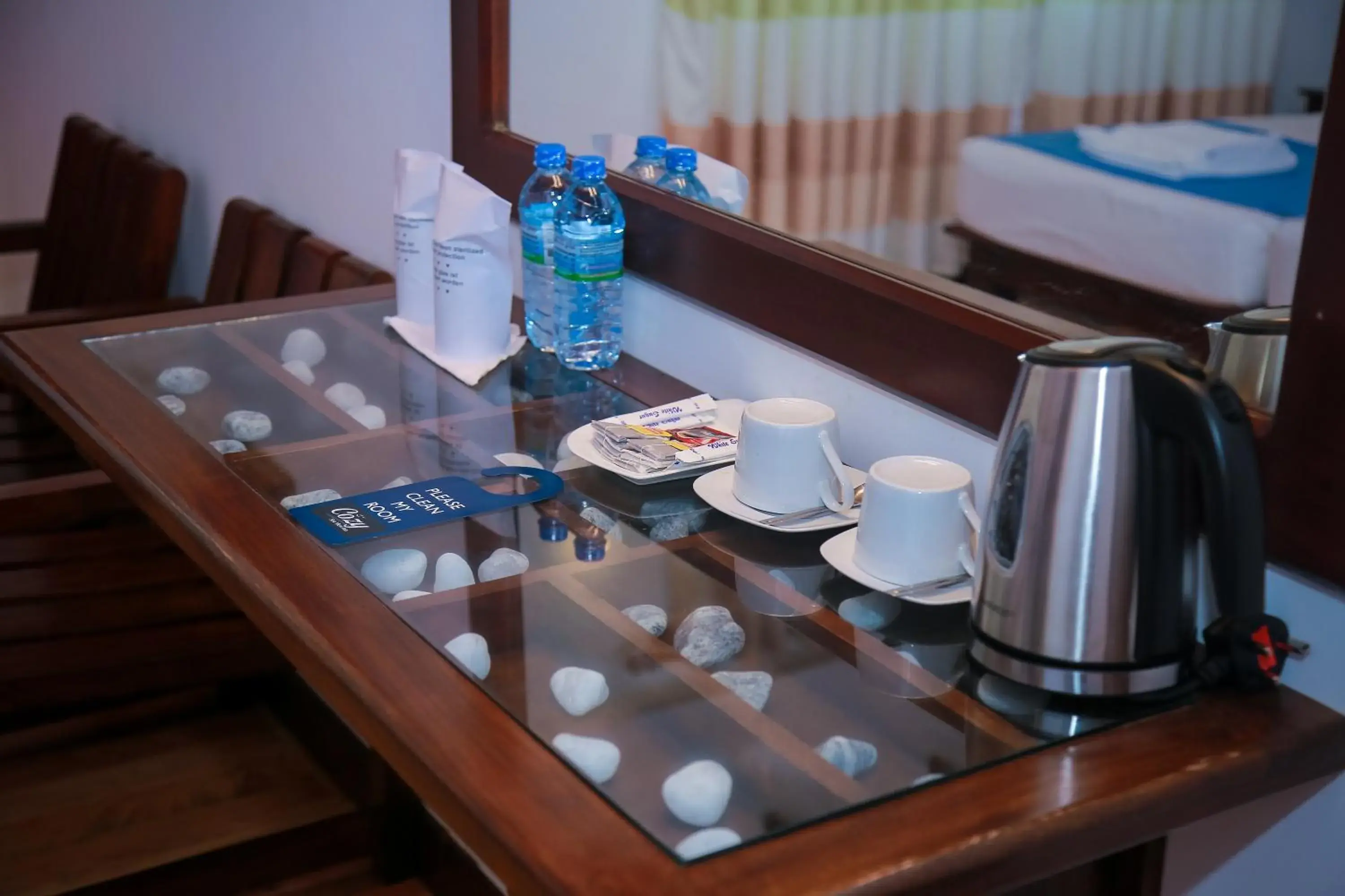 Budget Double Room in Cozy Sea view Inn Budget Double Room in Cozy Sea view Inn