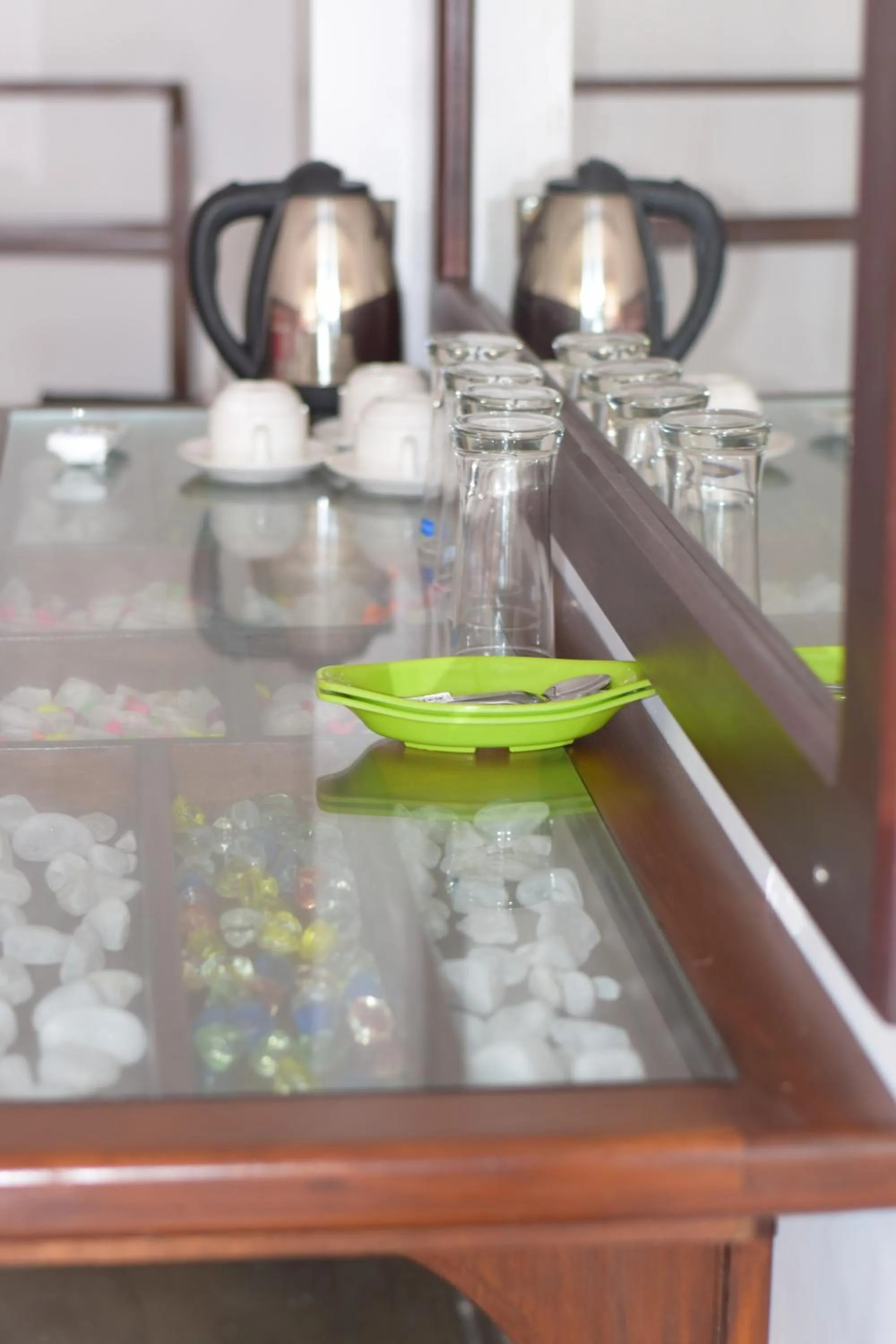 Coffee/tea facilities in Cozy Sea view Inn