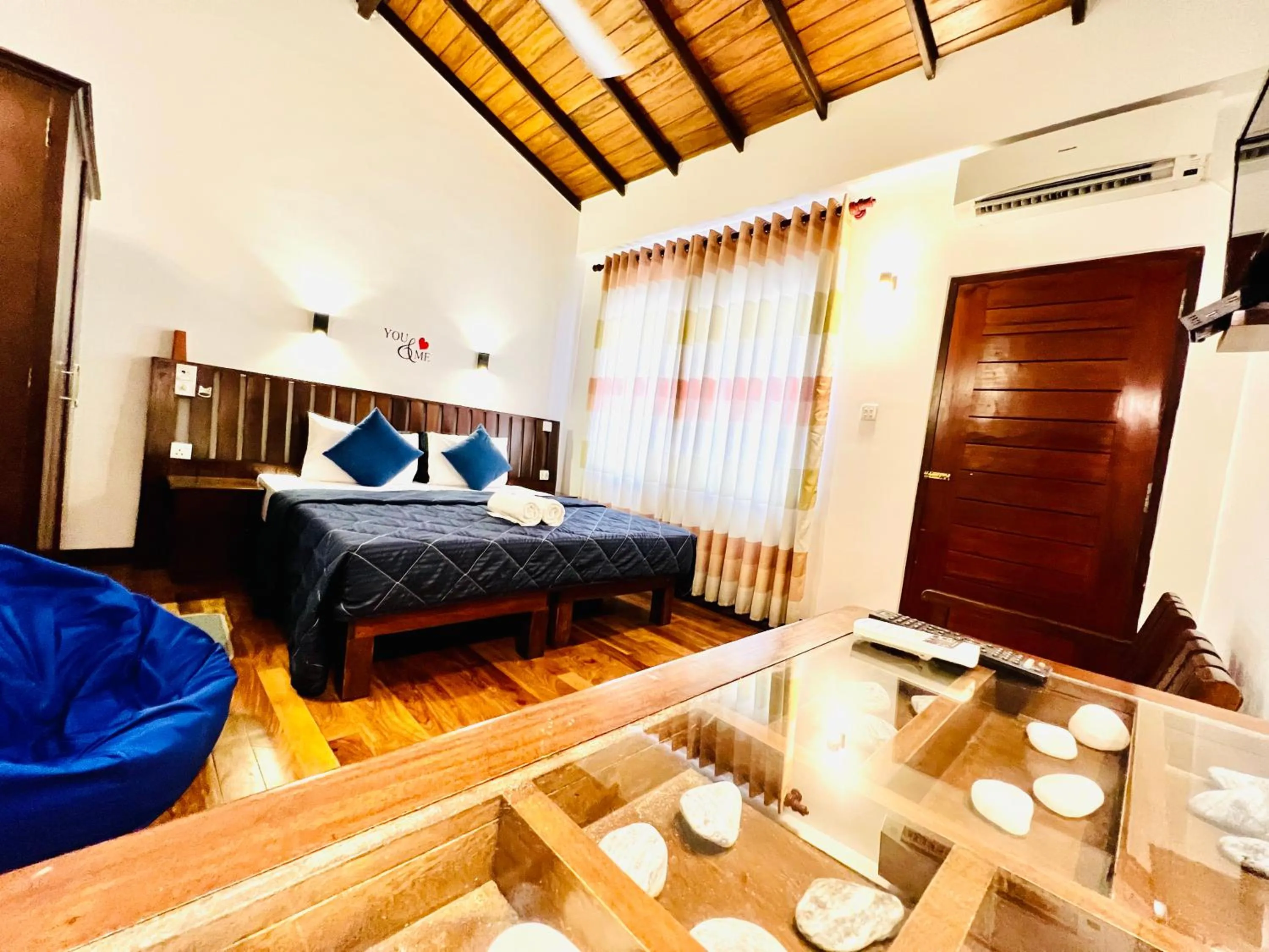 Bed in Cozy Sea view Inn