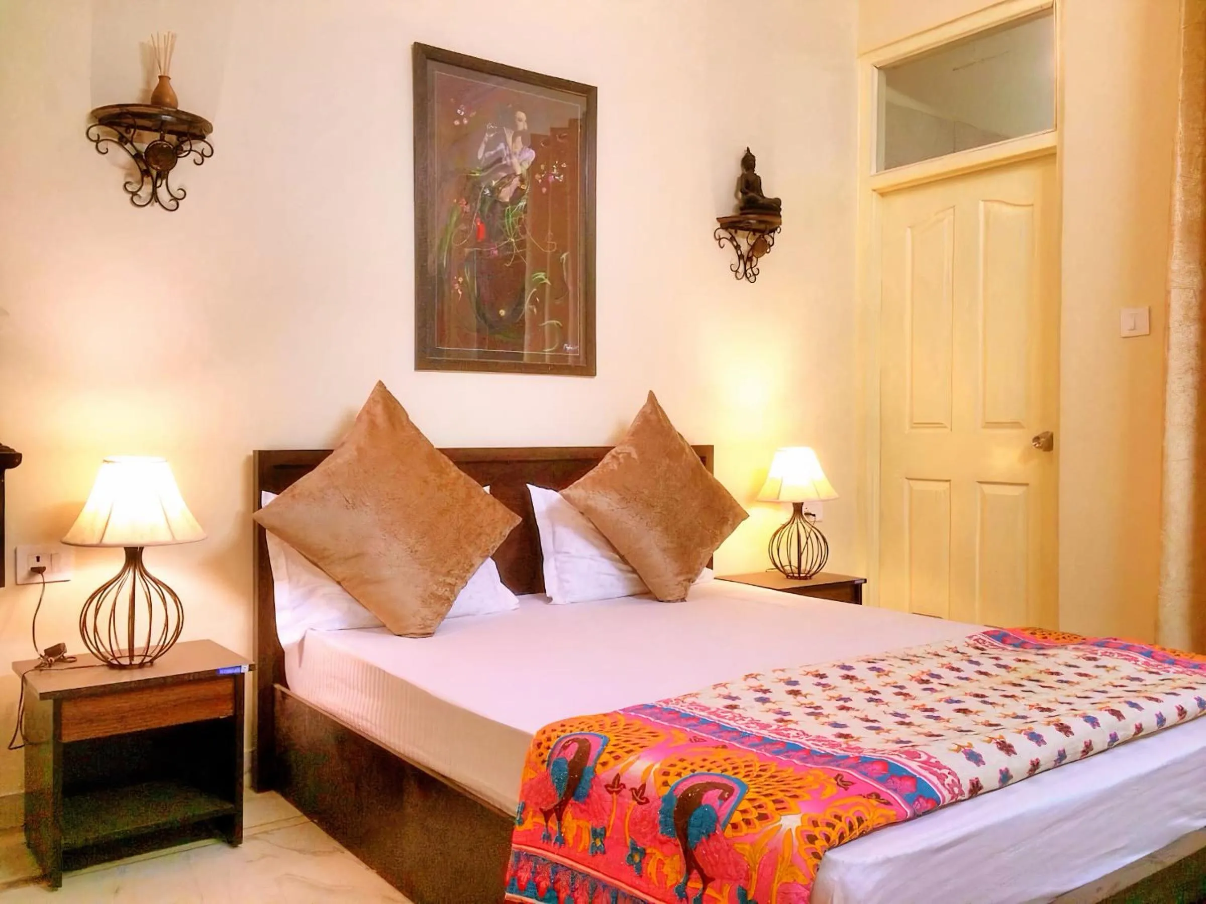 Suite Apartment in The Buddhayan Villa