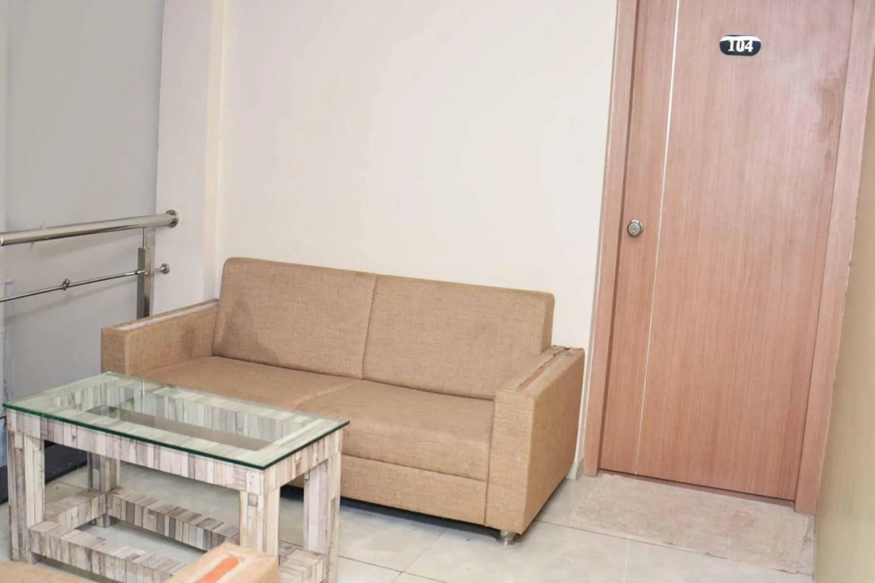Seating area in Central Inn, Kolhapur